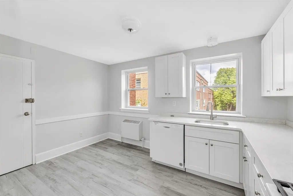 98 Morton St, Jamaica Plain