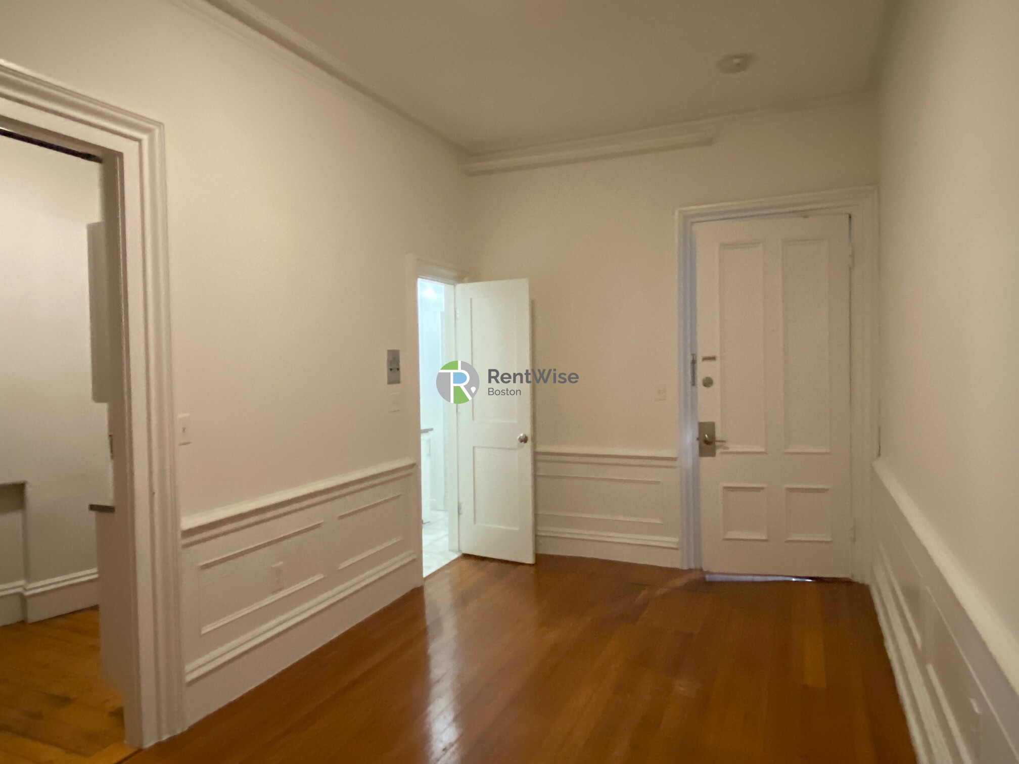 92 Charles St, Beacon Hill