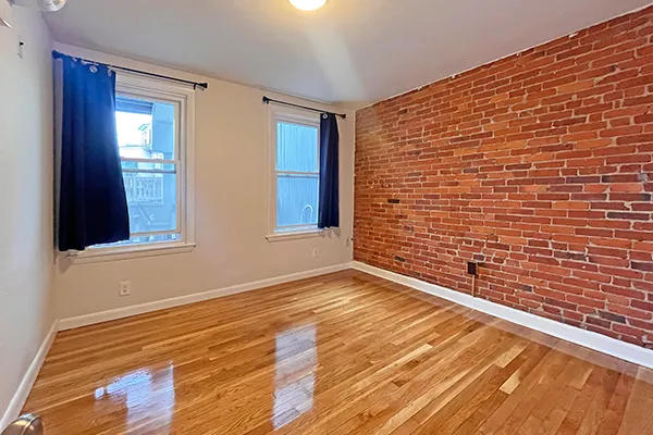 162 Broadway Pl, East Somerville