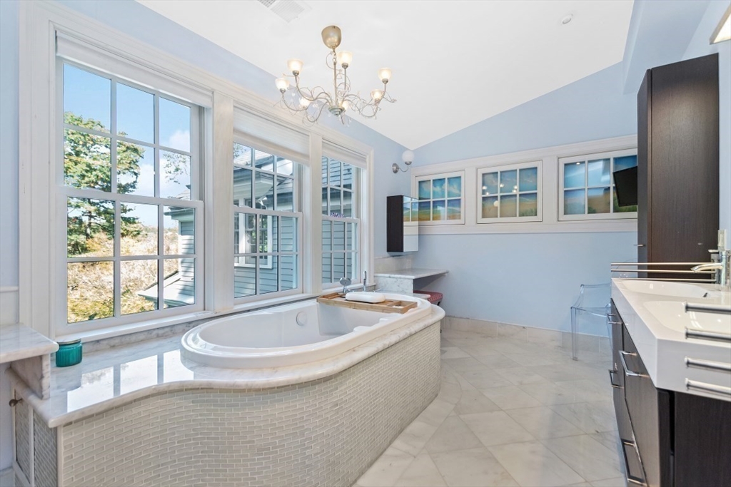 171 Marsh St, Belmont