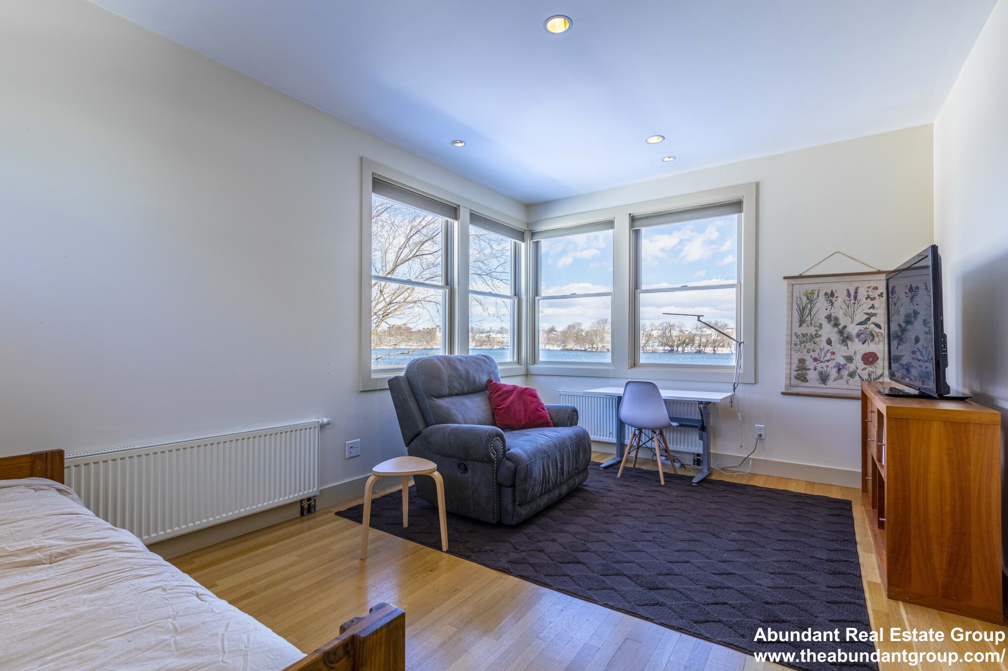 3 bed, 2.5 bath apartment for rent at 104 Spy Pond Pkwy Unit 1, Arlington — photo 16 of 40