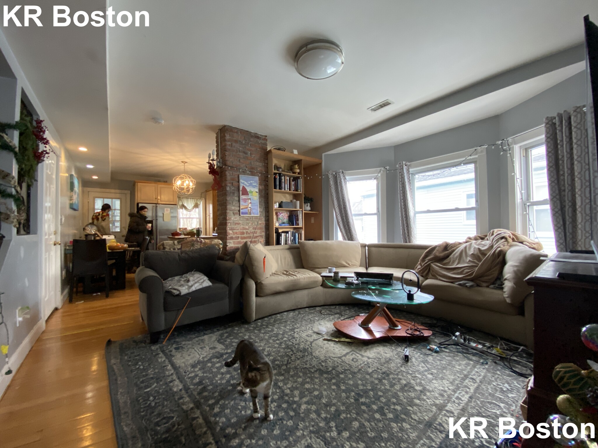 4 bed, 2.5 bath apartment for rent at 9 Holman St Unit 2, Allston — photo 3 of 5