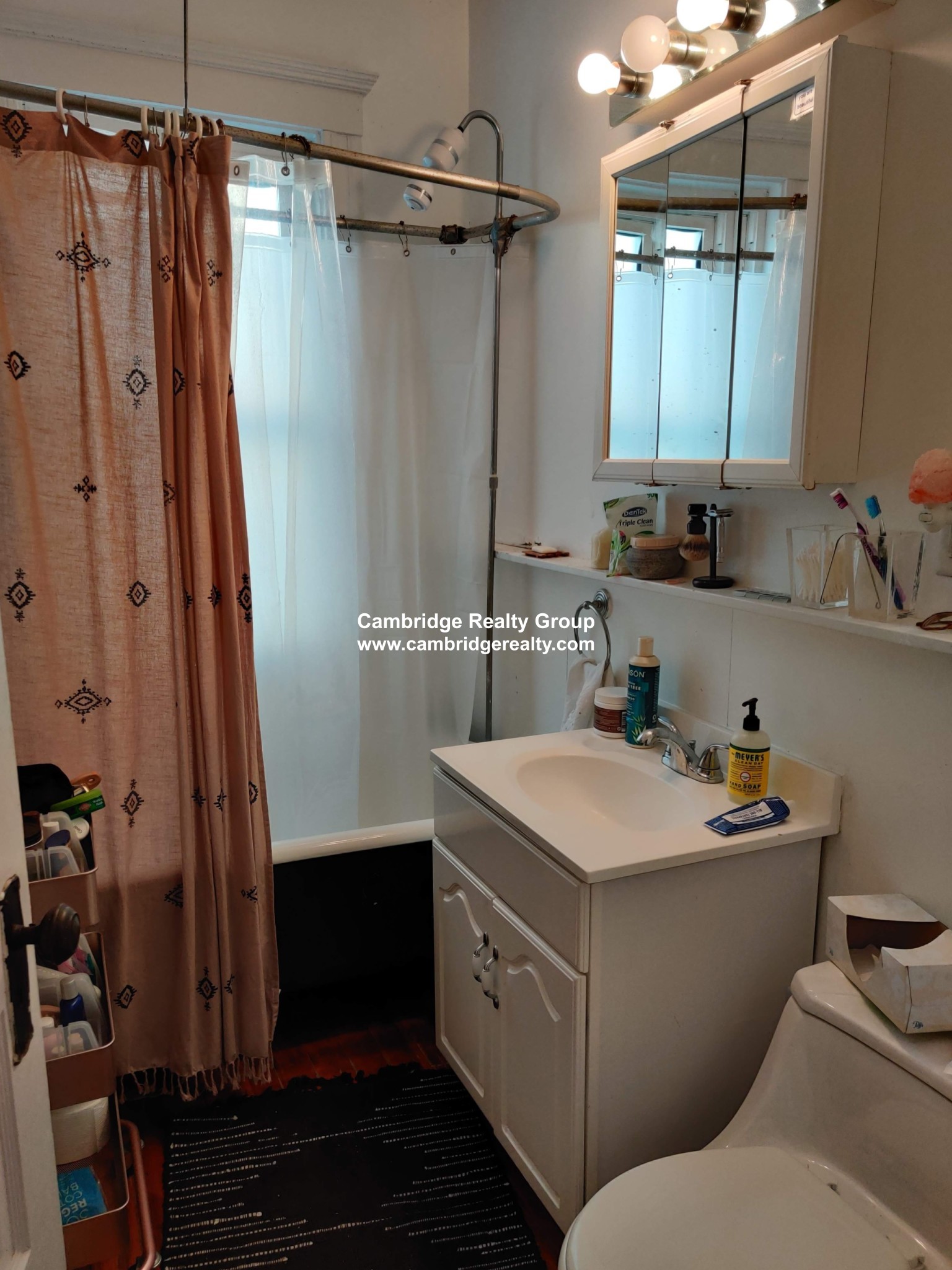 28 Washburn Ave, North Cambridge