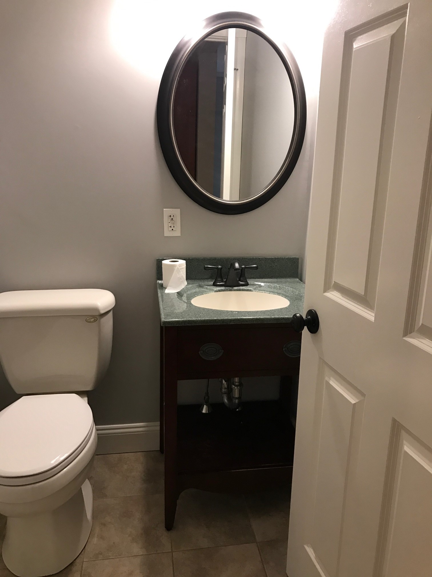 3 bed, 1.5 bath apartment for rent at 30 Grove Unit A, Salem — photo 9 of 21