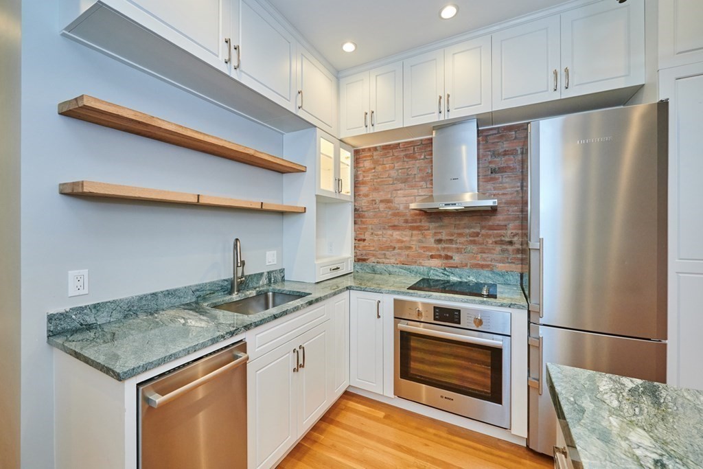 1 bed, 1 bath apartment for rent at 313 Marlborough St Unit 2, Back Bay — photo 5 of 6