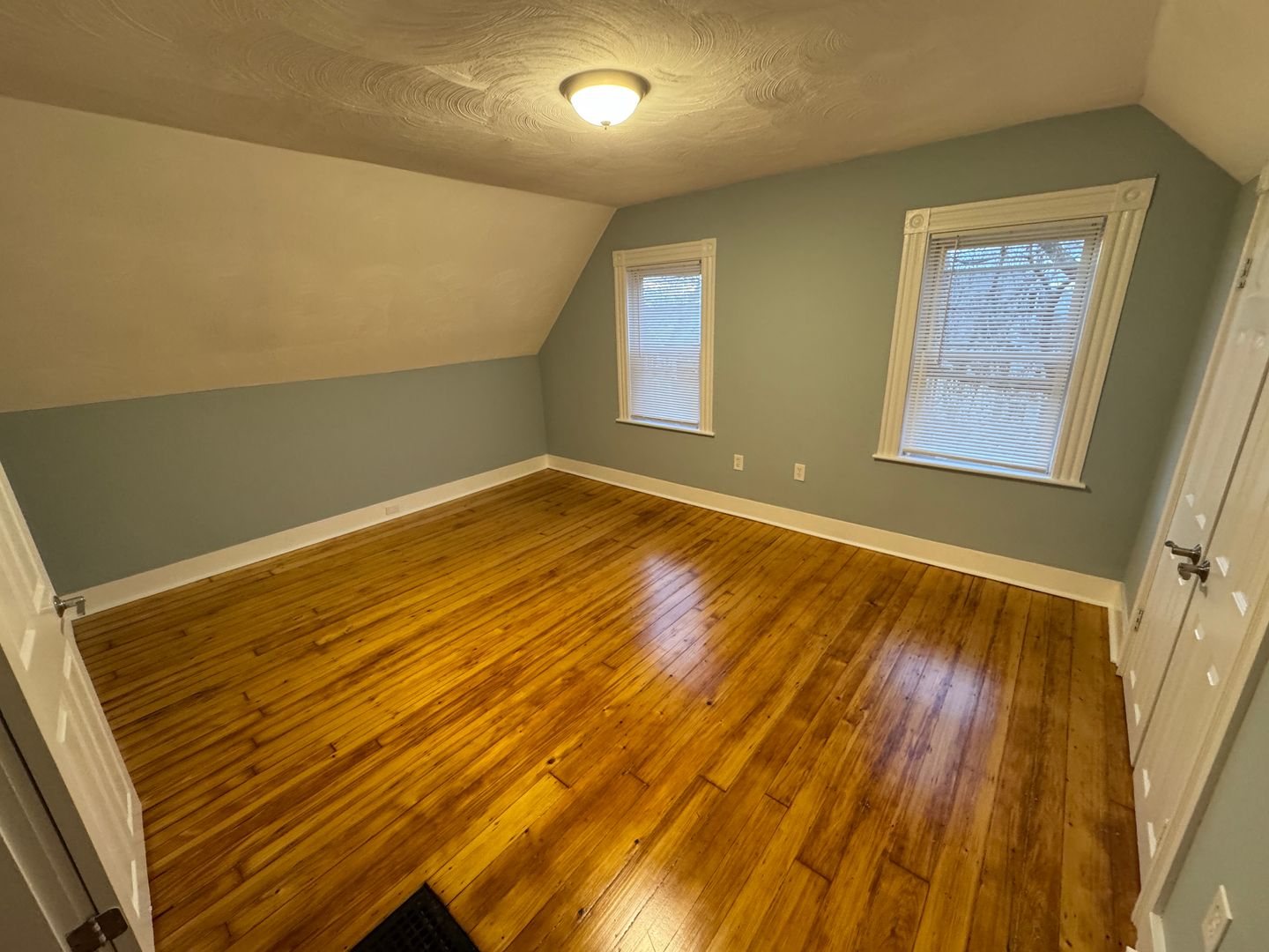 35 Cameron Ave, Teele Square