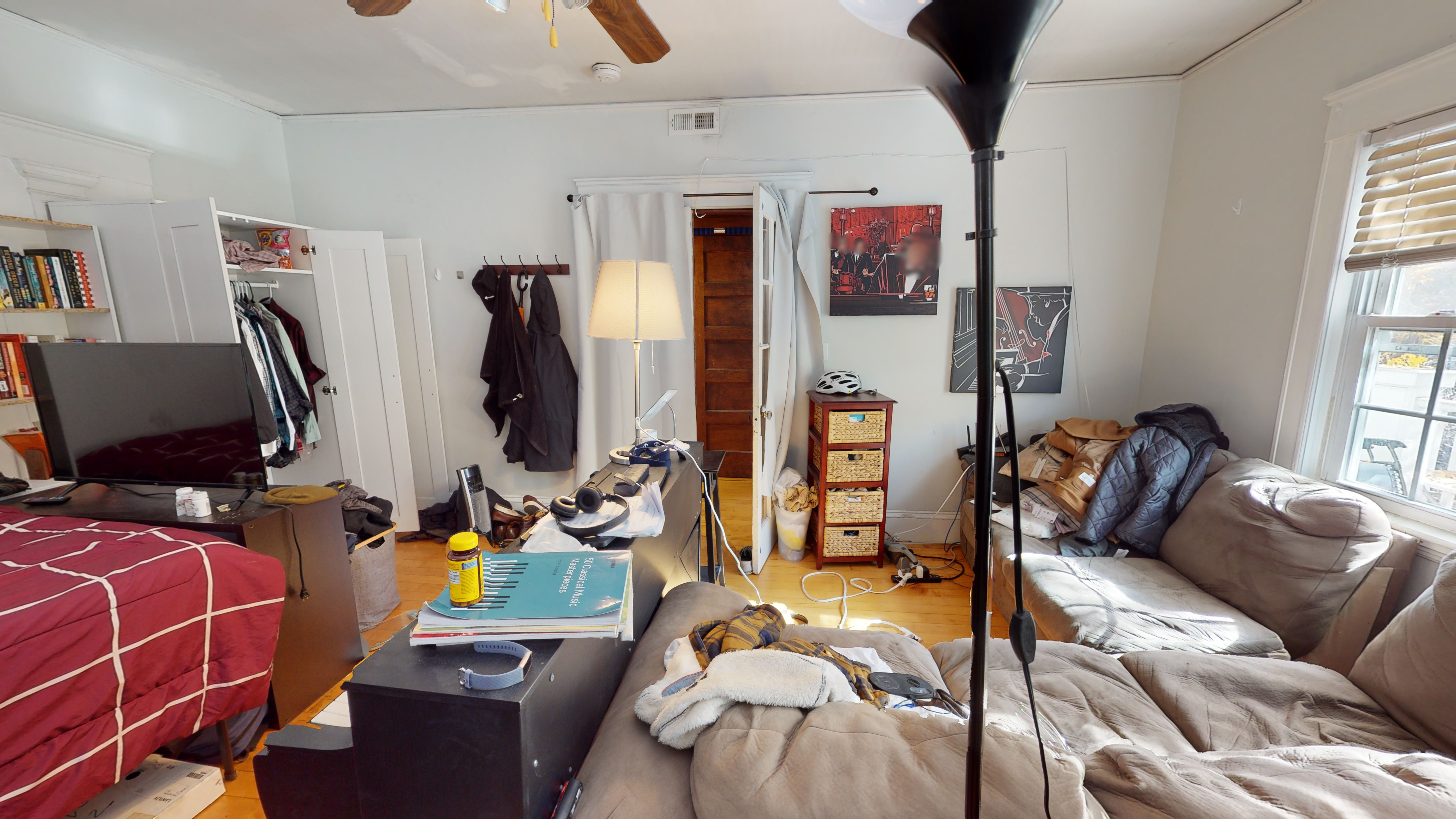 5 bed, 2 bath apartment for rent at 17 Upland Rd Unit 3, Porter Square — photo 3 of 18