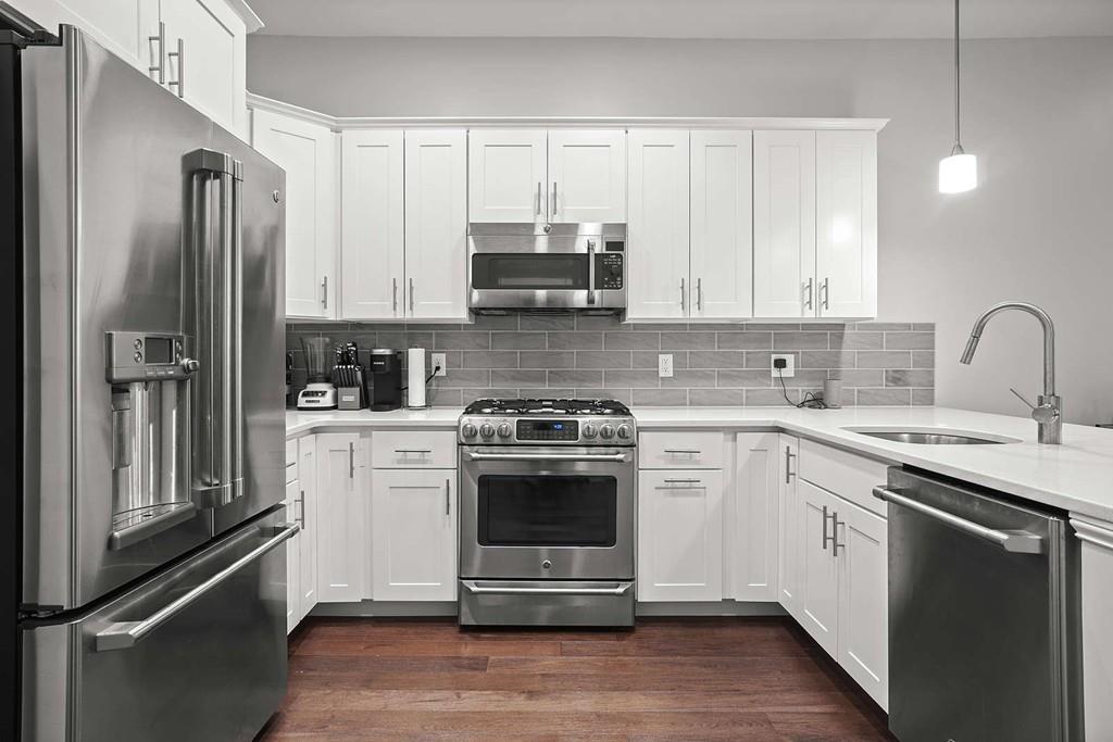 1 bed, 1 bath apartment for rent at 170 W Broadway Unit 206, South Boston — photo 9 of 9