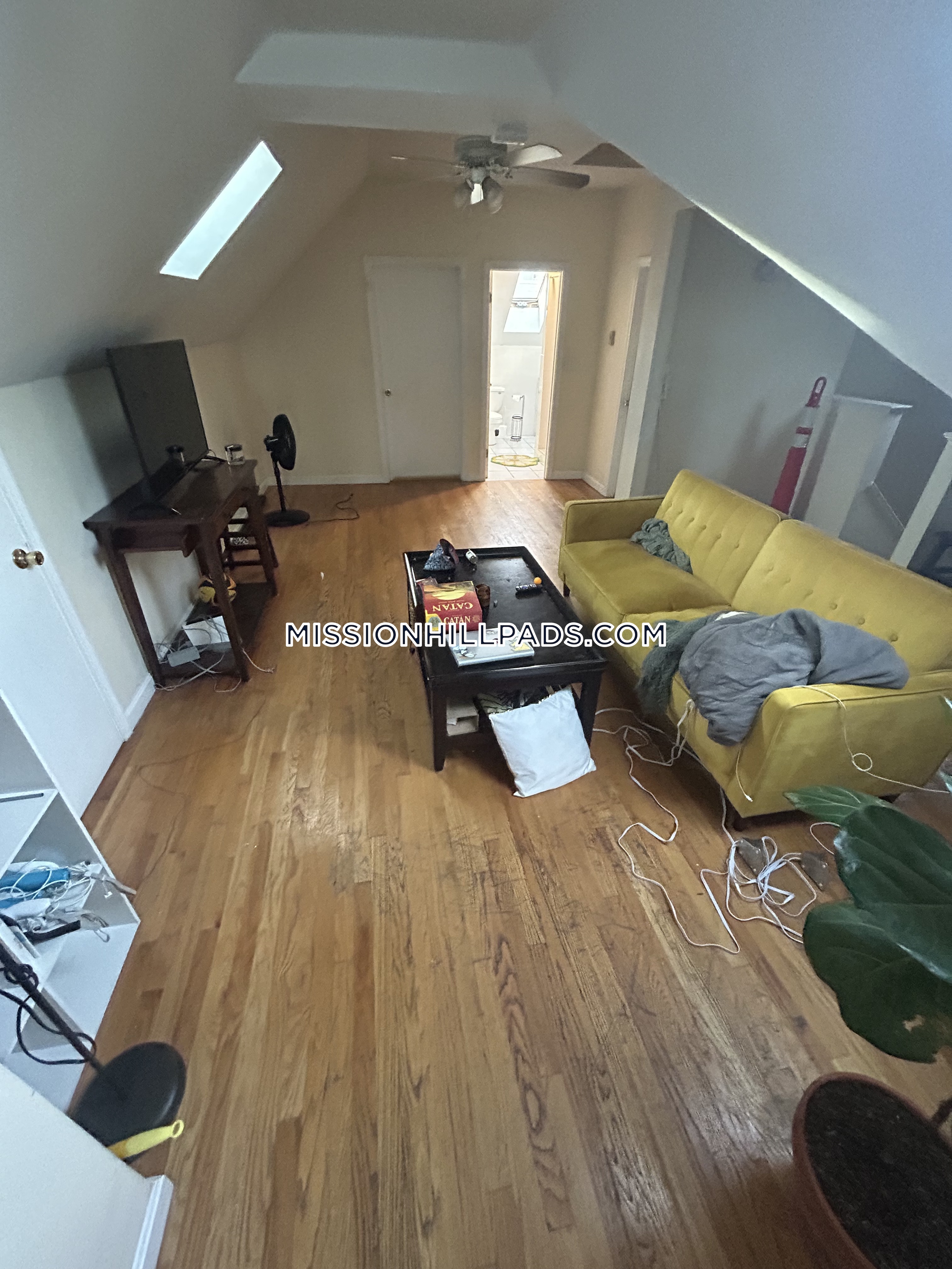 6 bed, 2.5 bath apartment for rent at 1 Sachem St Unit U3, Mission Hill — photo 35 of 45