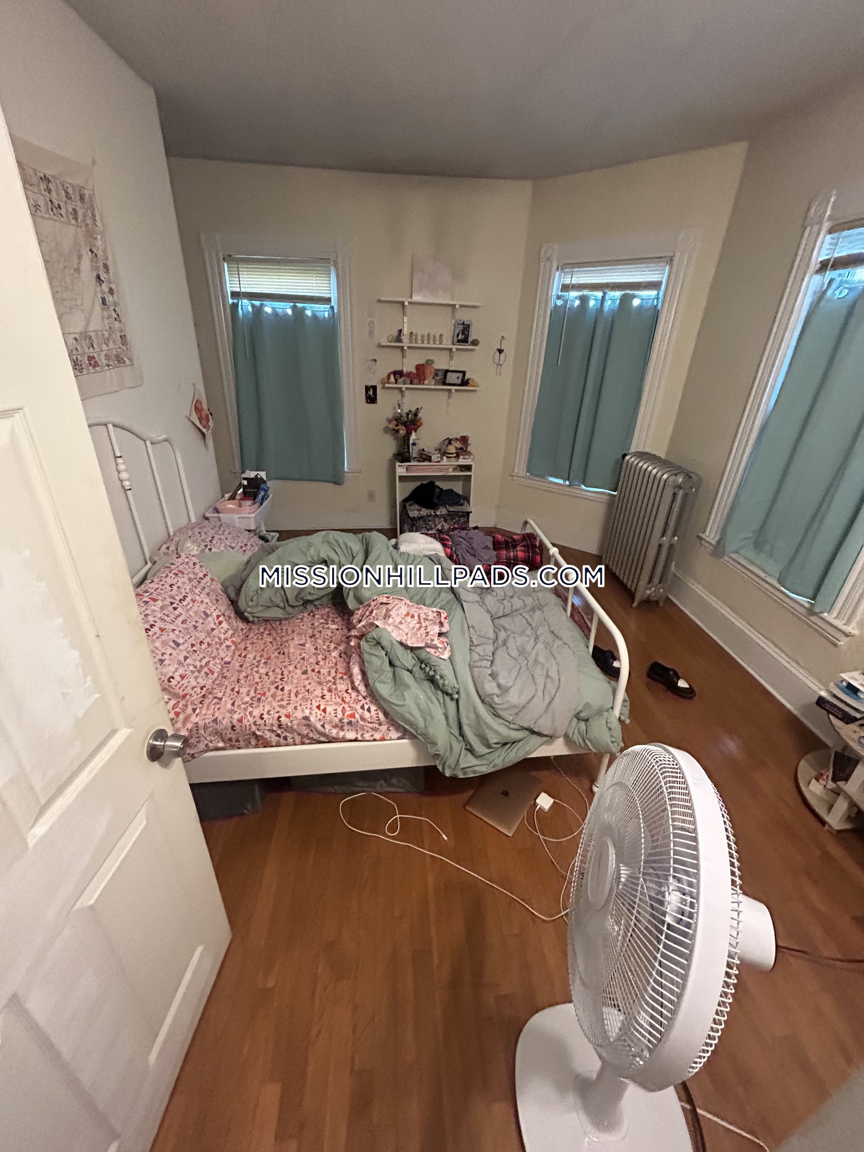 6 bed, 2.5 bath apartment for rent at 1 Sachem St Unit U3, Mission Hill — photo 42 of 45
