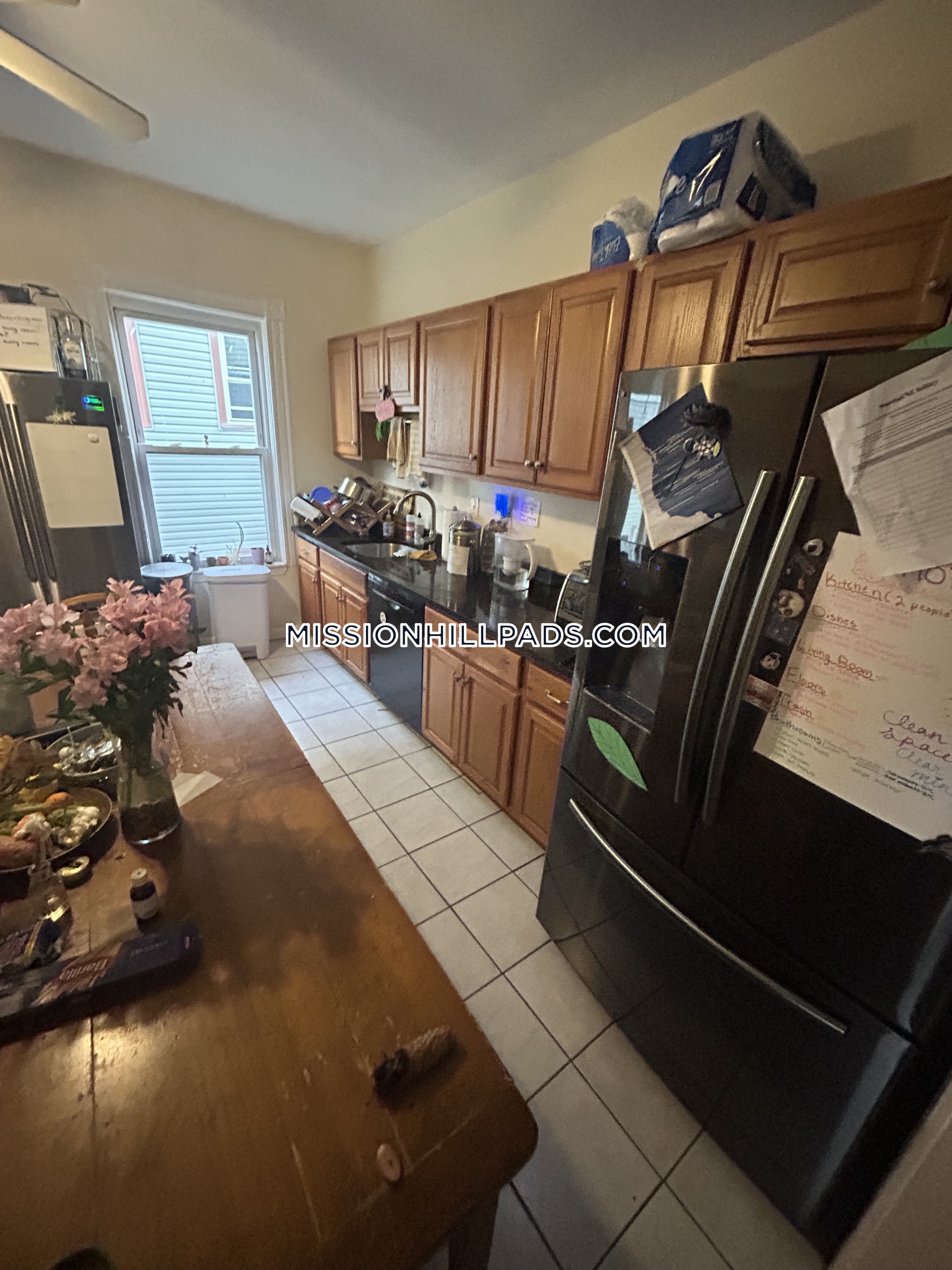 6 bed, 2.5 bath apartment for rent at 1 Sachem St Unit U3, Mission Hill — photo 1 of 45