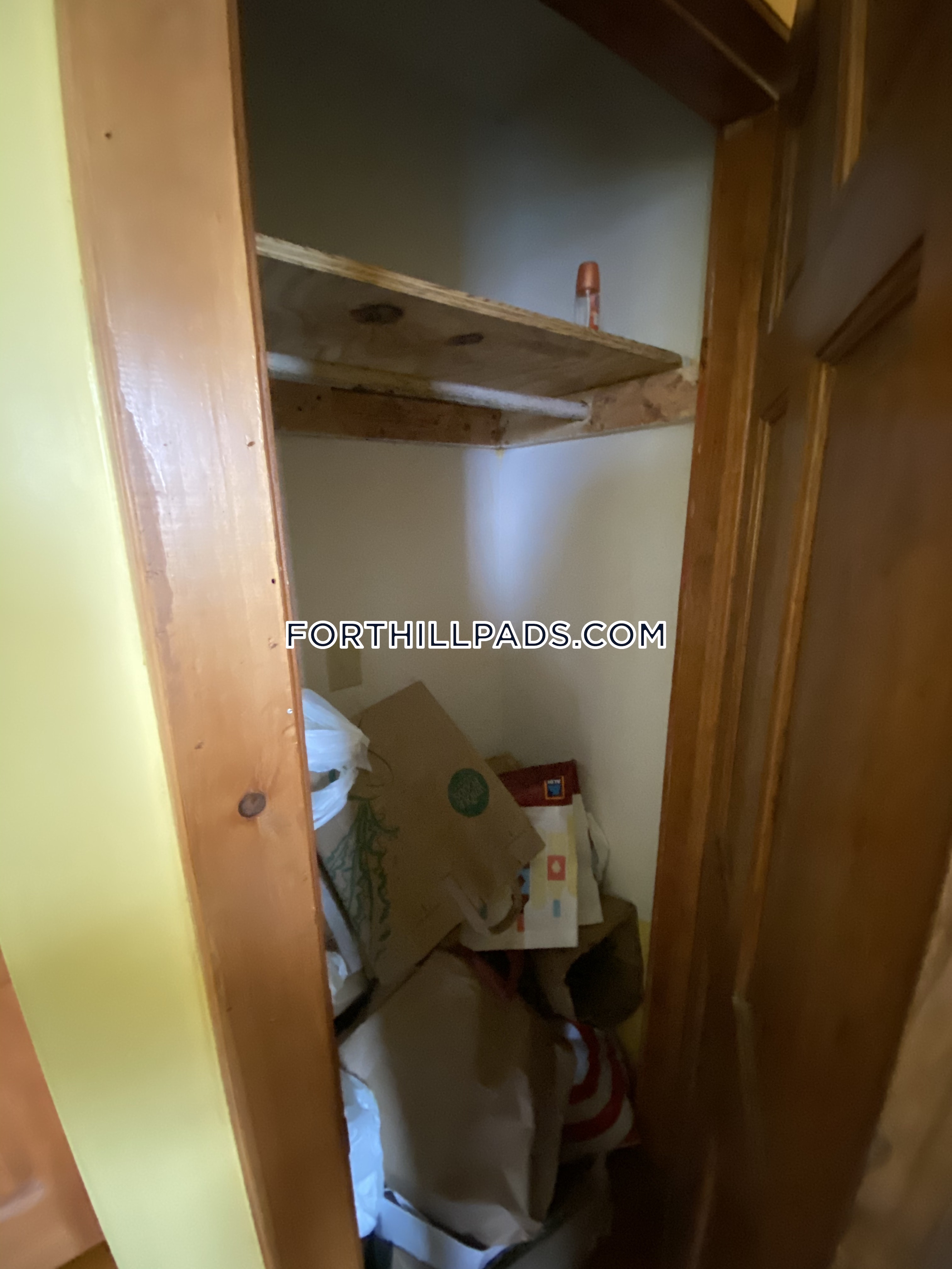 4 bed, 2 bath apartment for rent at 251 Highland St Unit 2, Roxbury — photo 6 of 28