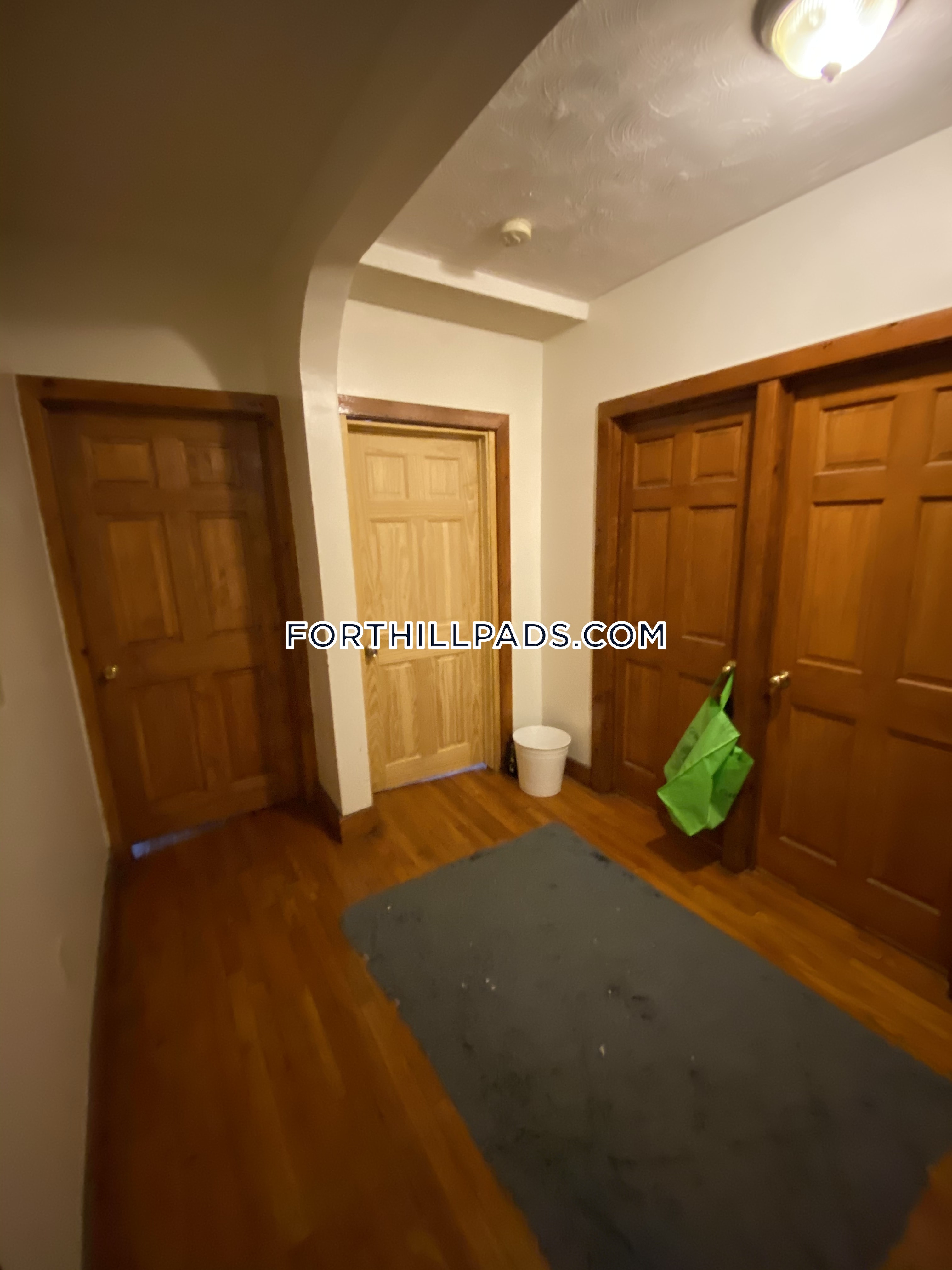 4 bed, 2 bath apartment for rent at 251 Highland St Unit 2, Roxbury — photo 14 of 28