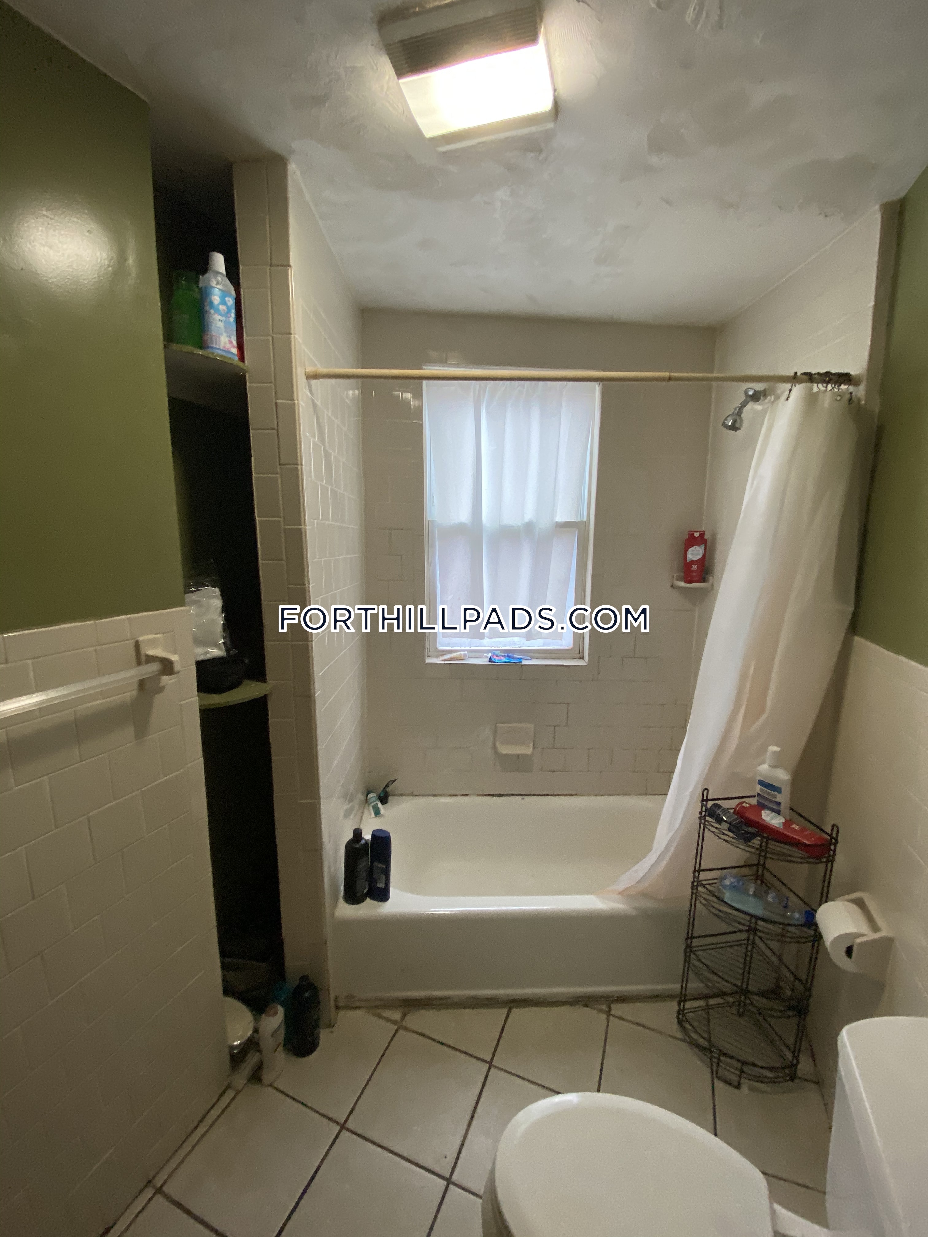 4 bed, 2 bath apartment for rent at 251 Highland St Unit 2, Roxbury — photo 17 of 28