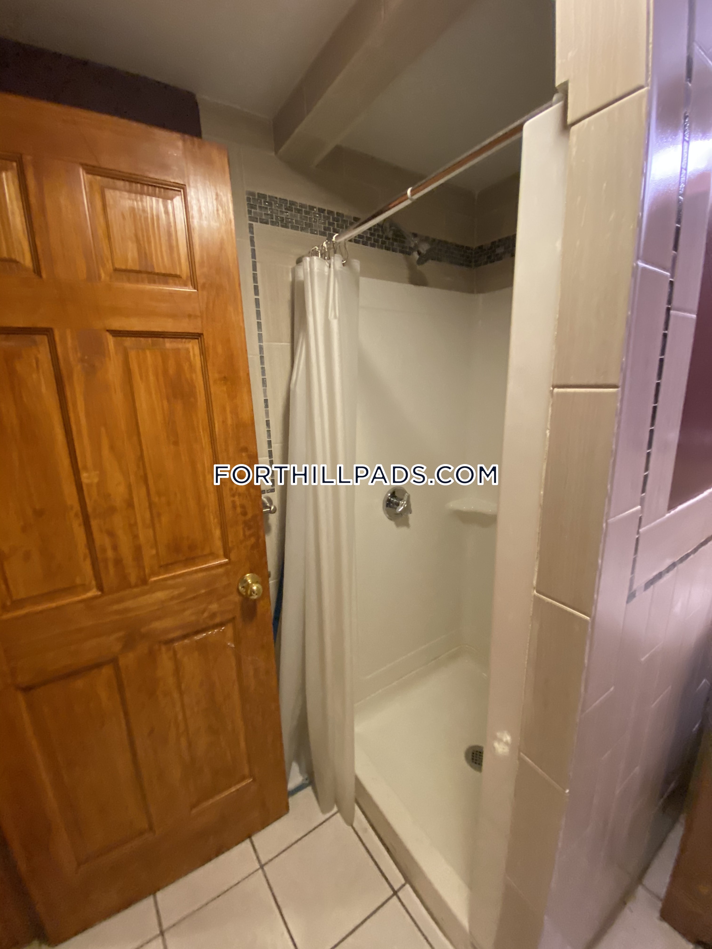 4 bed, 2 bath apartment for rent at 251 Highland St Unit 2, Roxbury — photo 19 of 28