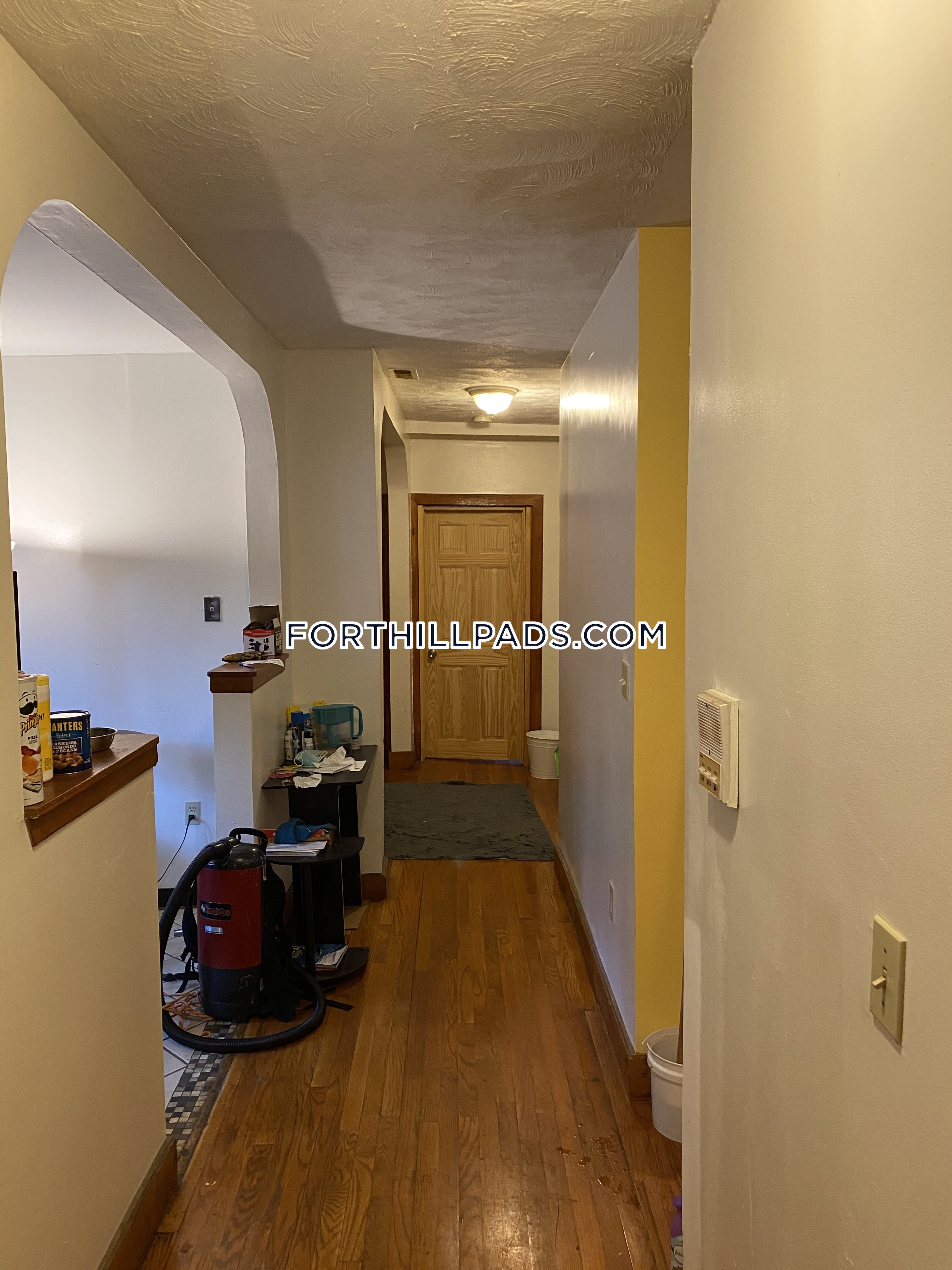4 bed, 2 bath apartment for rent at 251 Highland St Unit 2, Roxbury — photo 21 of 28