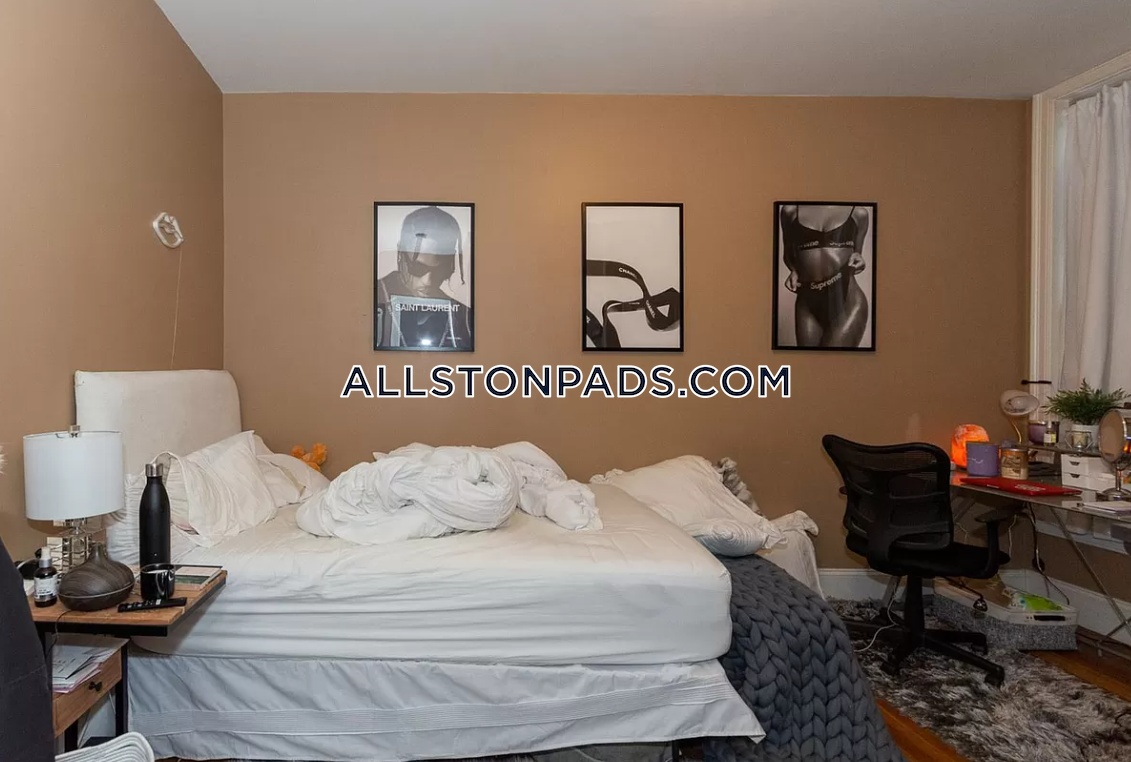 4 bed, 2 bath apartment for rent at 8 Saint Lukes Rd Unit 1, Allston — photo 6 of 9