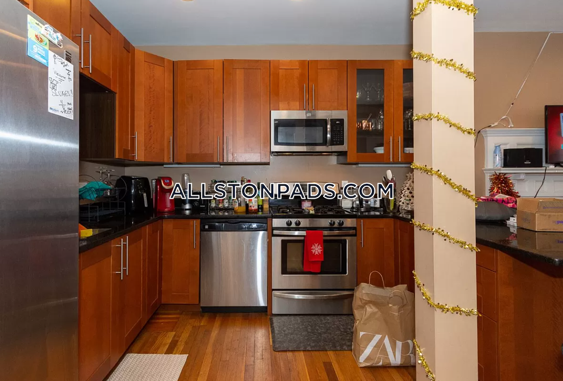 4 bed, 2 bath apartment for rent at 8 Saint Lukes Rd Unit 1, Allston