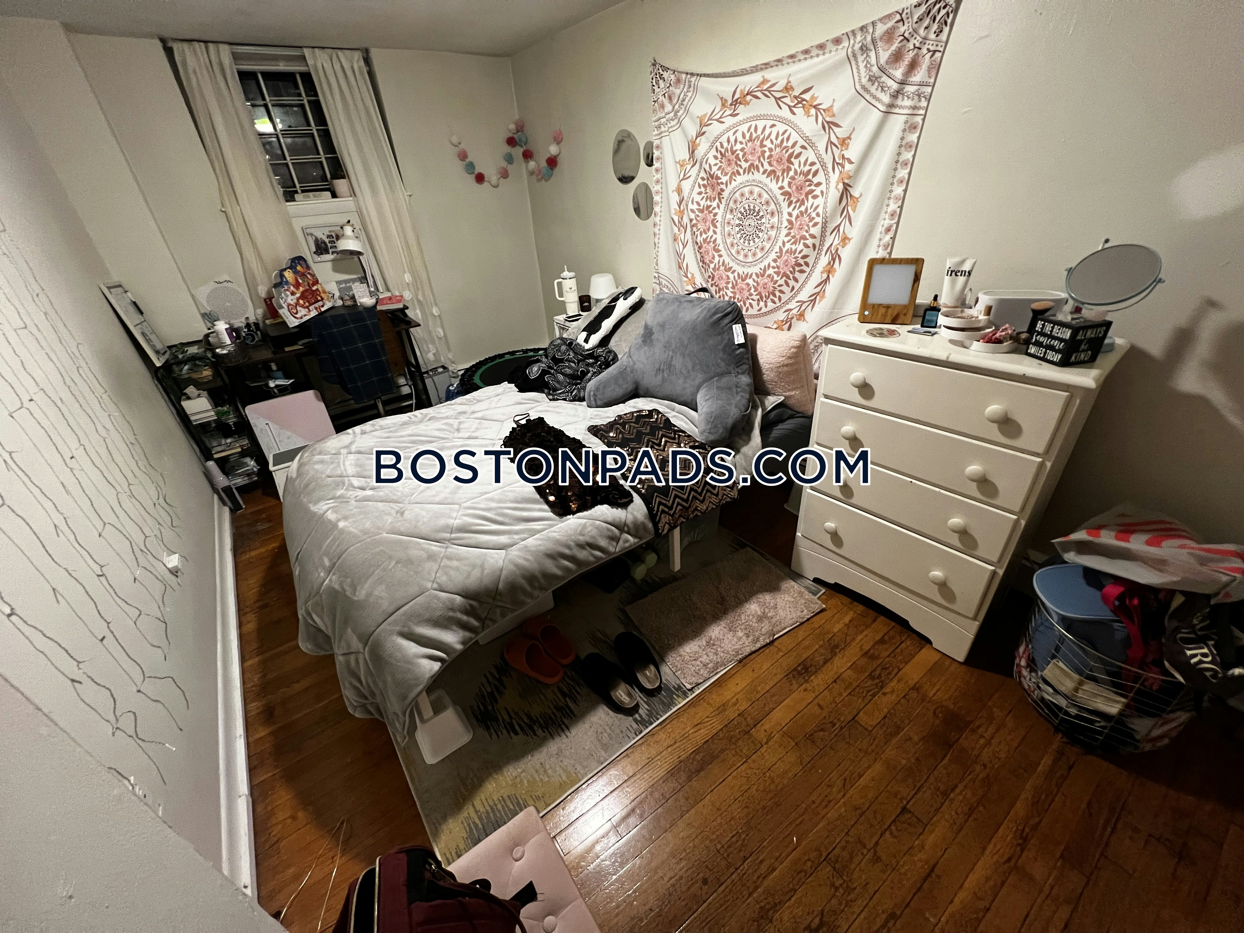 3 bed, 1 bath apartment for rent at 56 Queensberry Unit G3, Fenway — photo 8 of 10