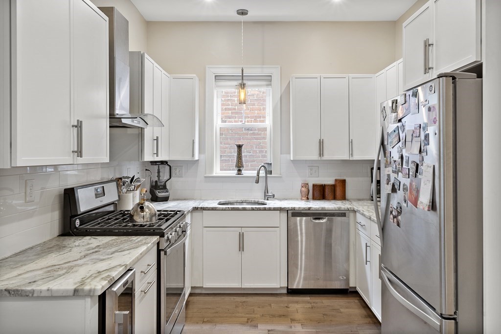 91 Chelsea St, East Boston