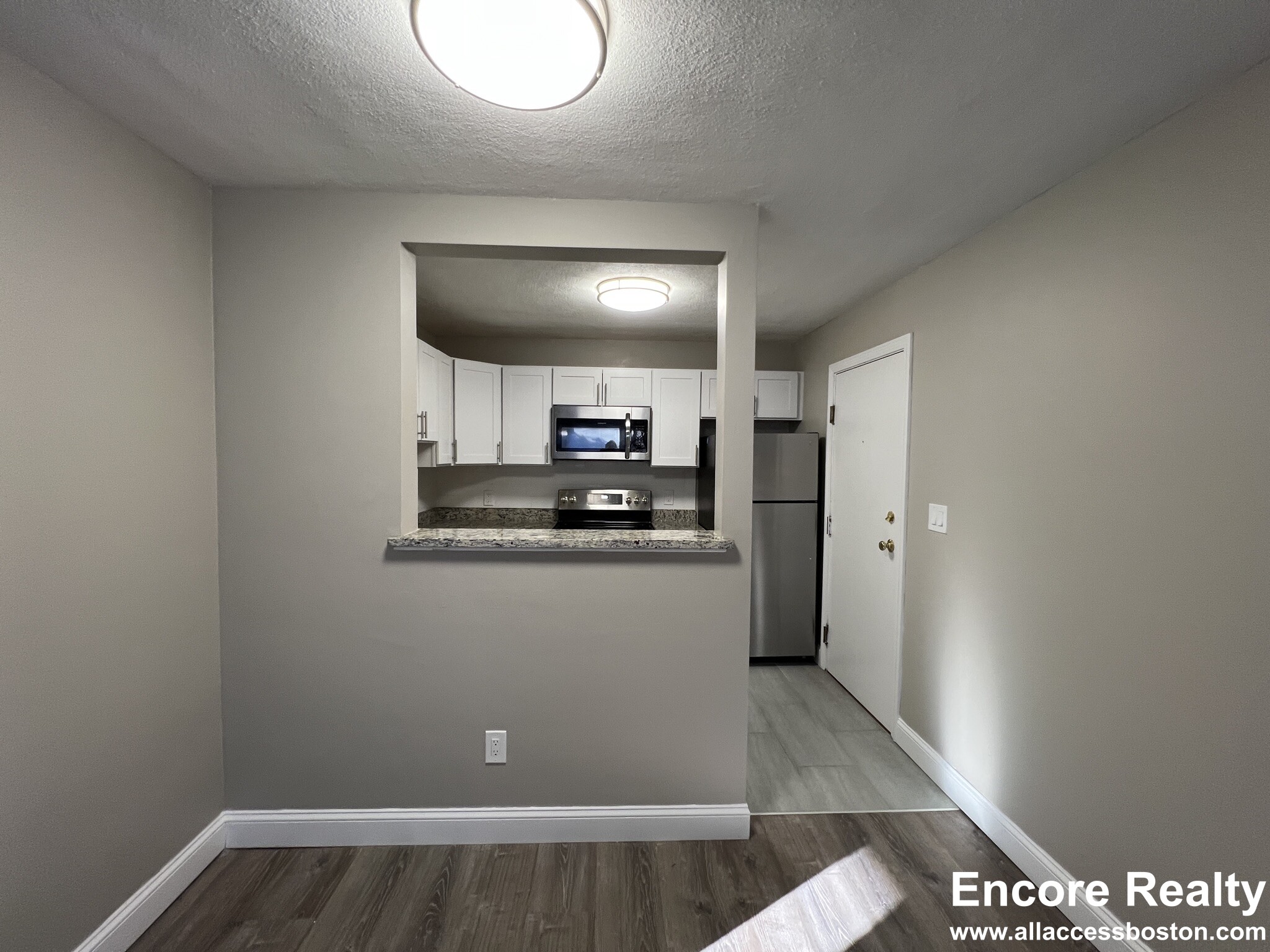 280 Grove St, Auburndale