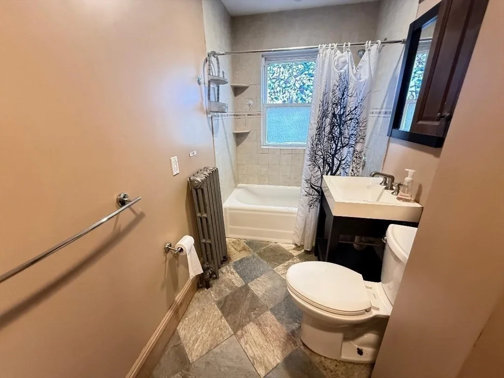 399-401 Beale St, Quincy