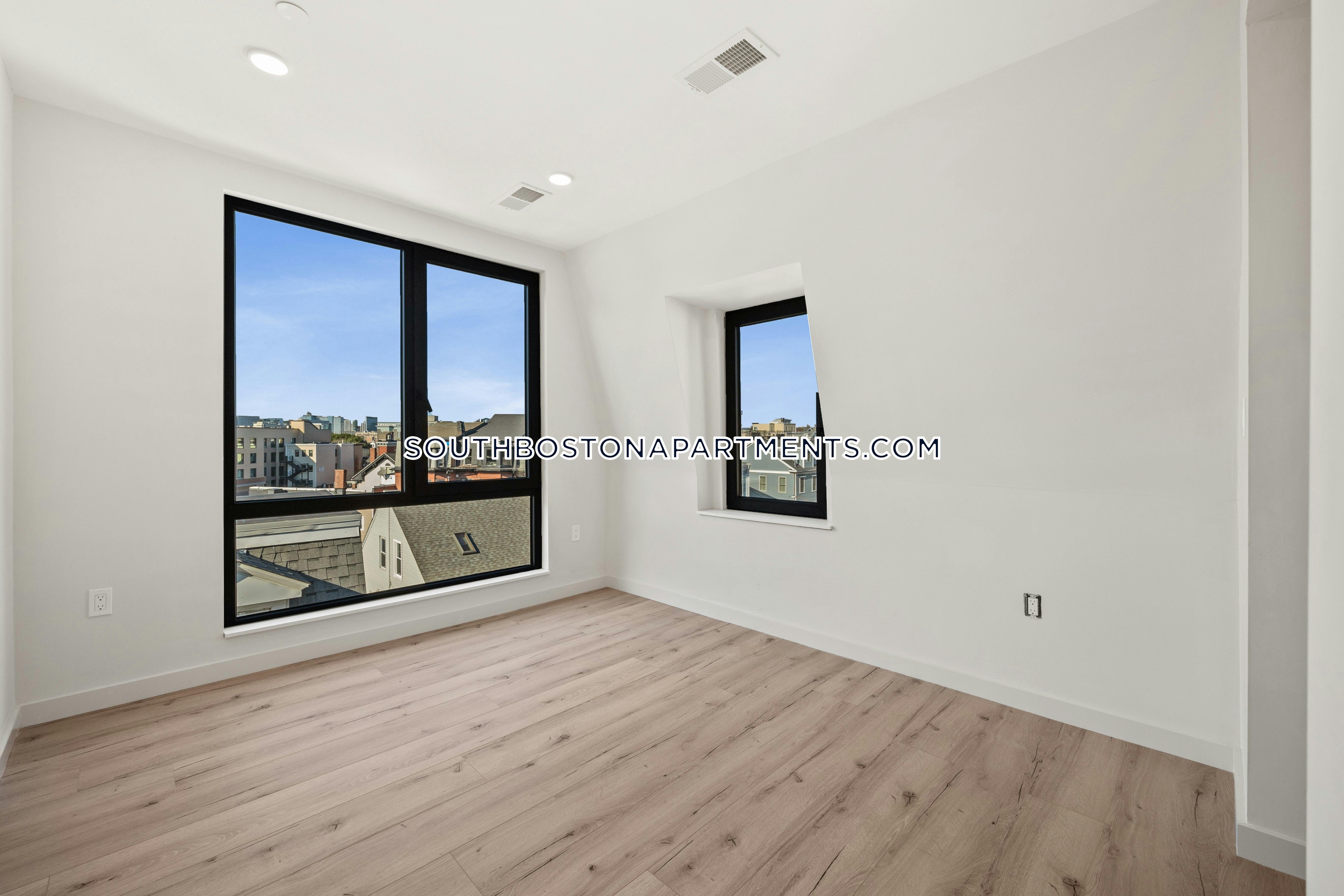 4 bed, 4+ bath apartment for rent at 6 National St Unit 3, South Boston — photo 29 of 37