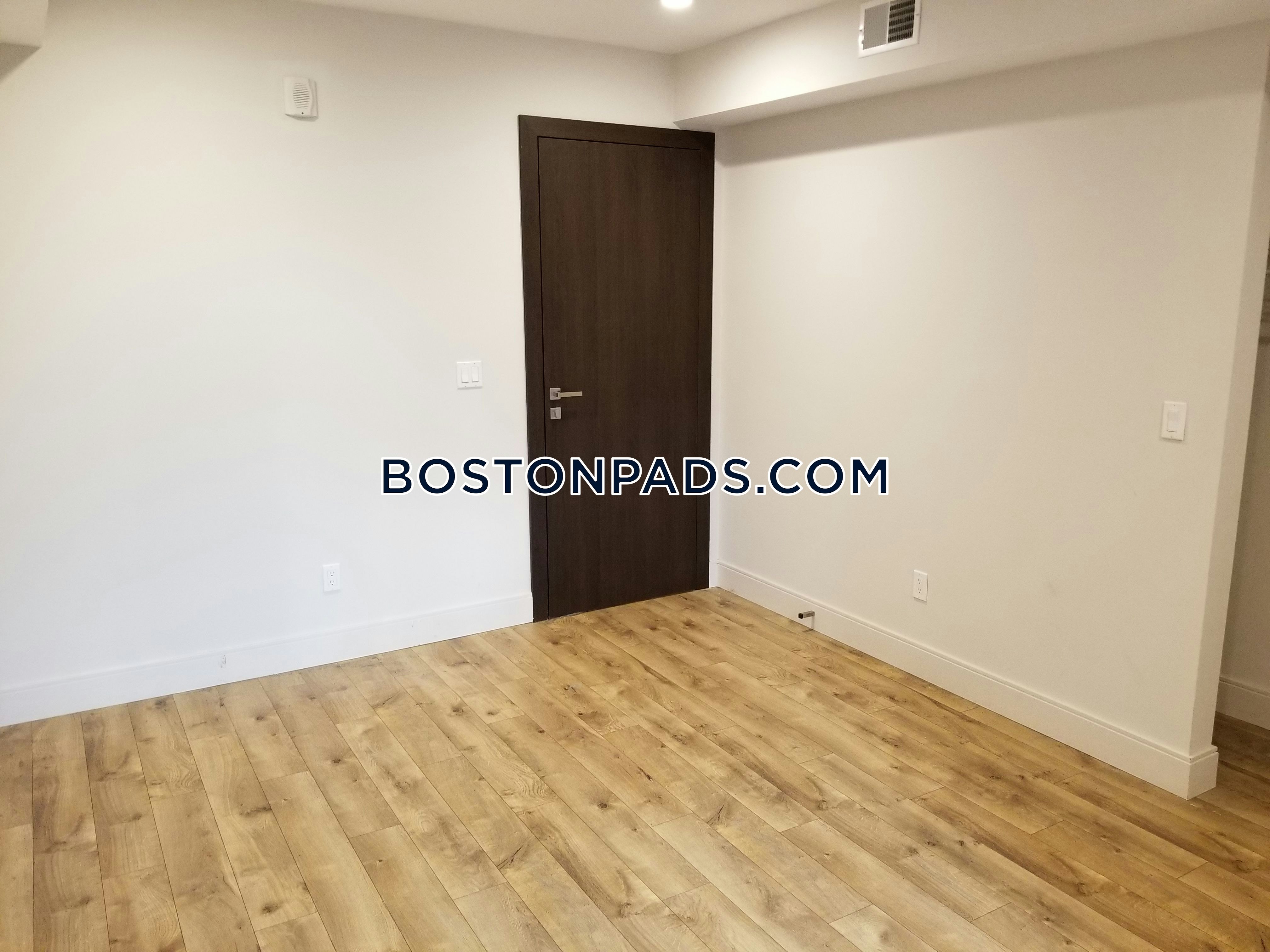 4 bed, 3 bath apartment for rent at 769 Dorchester Unit 2, Dorchester — photo 1 of 9