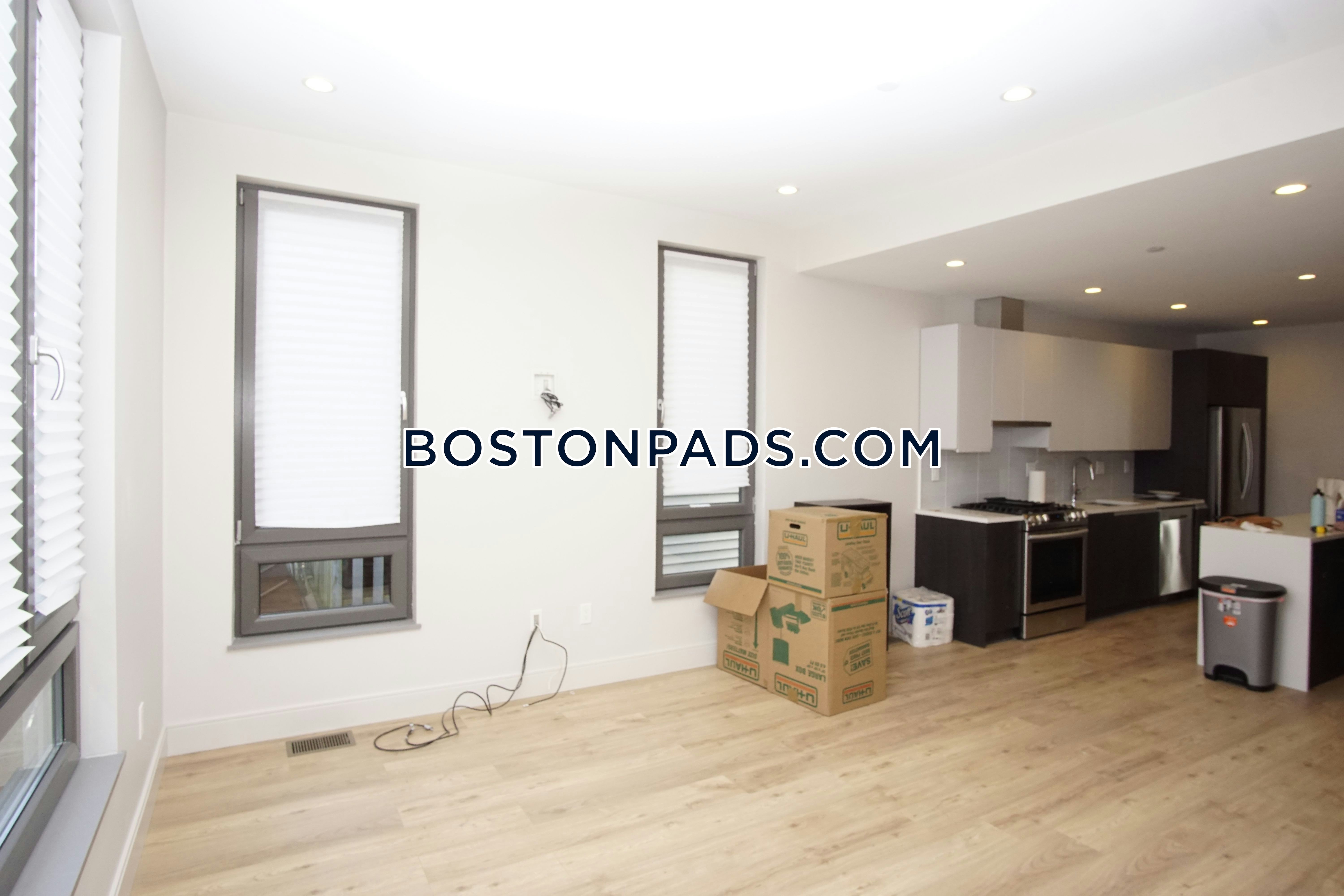 5 bed, 3 bath apartment for rent at 31 Buttonwood Unit 1, Dorchester — photo 11 of 34