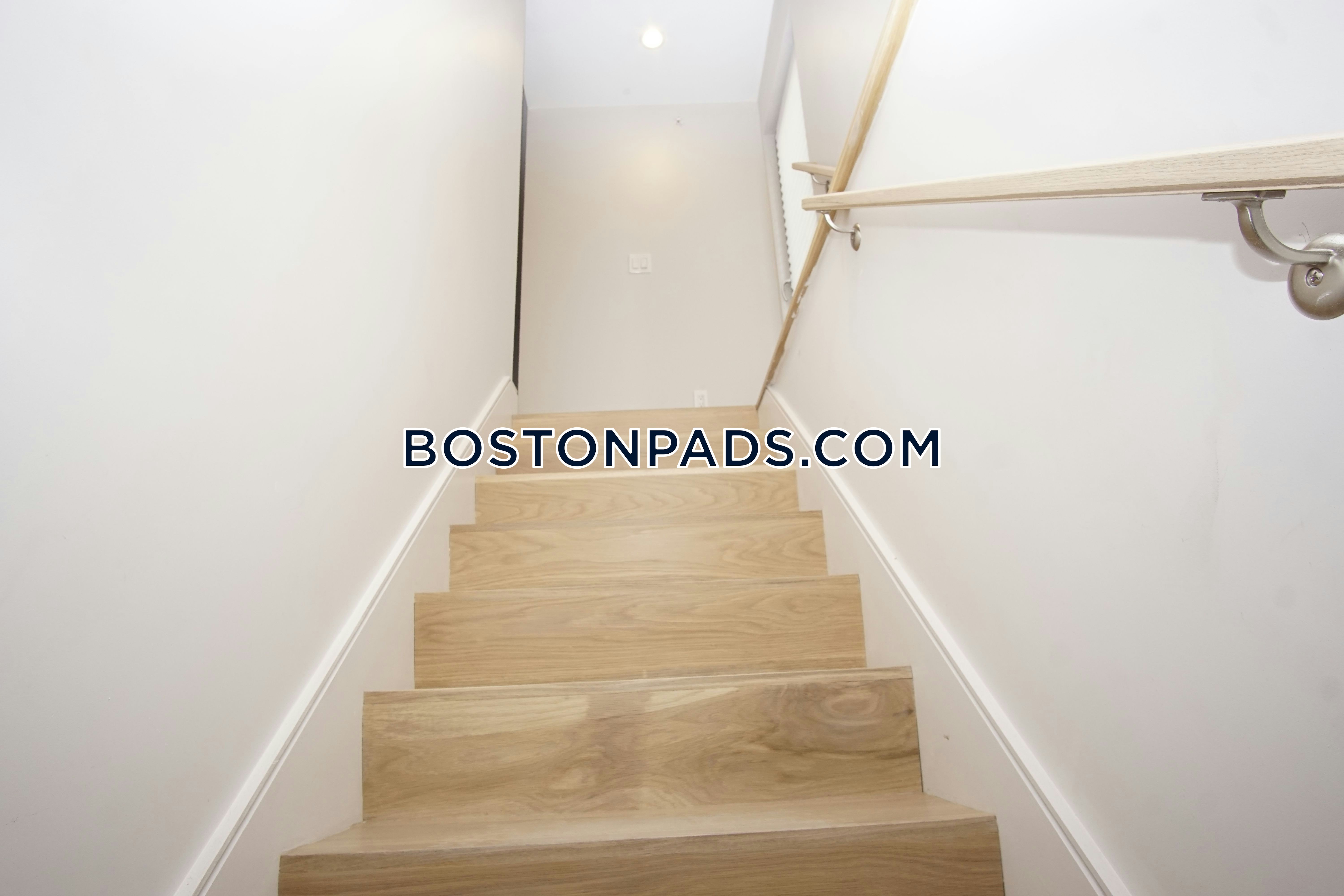 5 bed, 3 bath apartment for rent at 31 Buttonwood Unit 1, Dorchester — photo 22 of 34