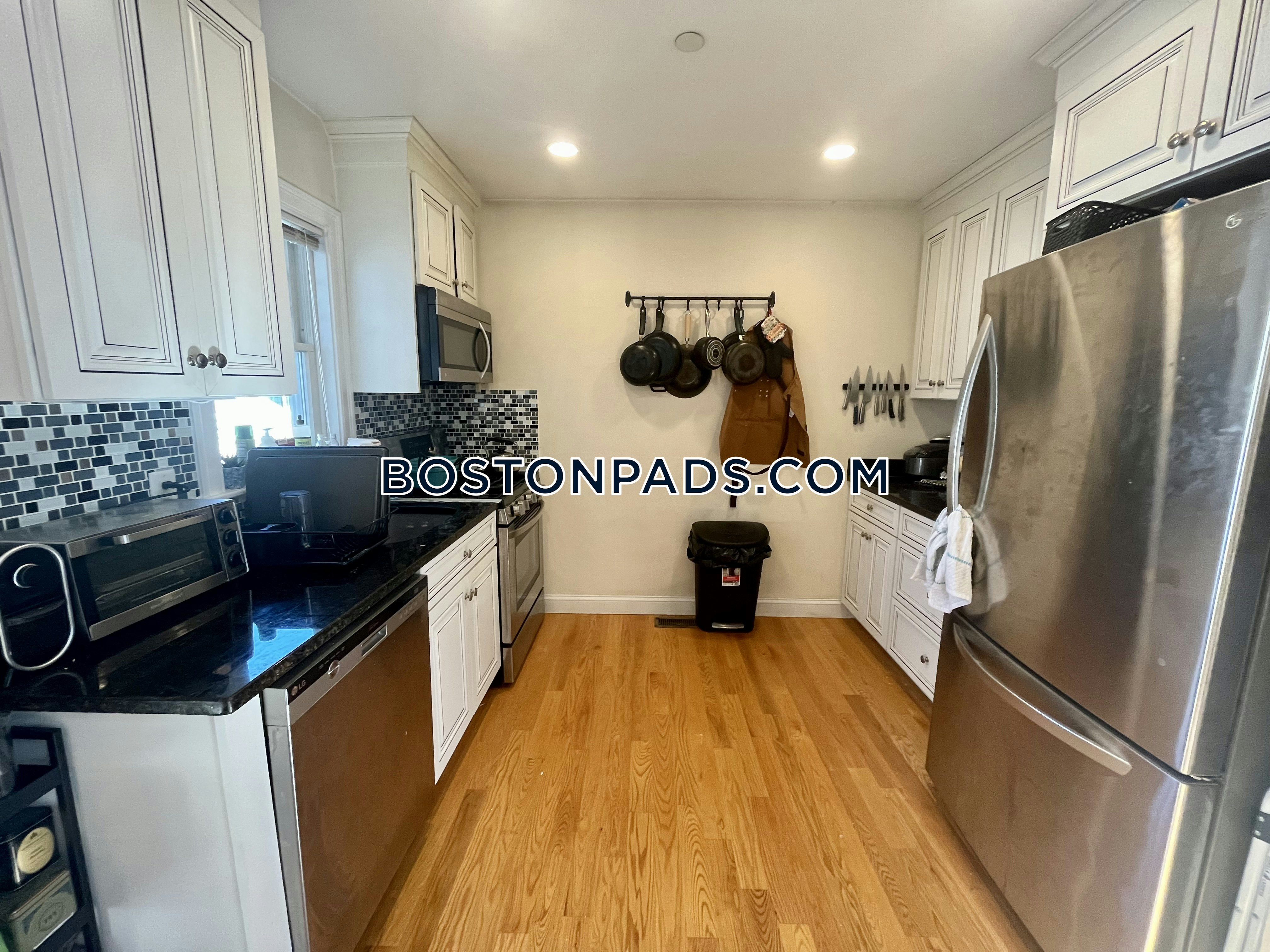 2 bed, 1 bath apartment for rent at 581 Cambridge St Unit R, Allston — photo 6 of 9
