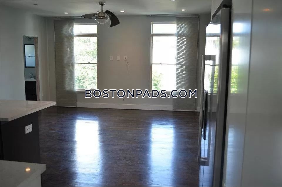 4 bed, 2 bath apartment for rent at 44 Saint Margaret Unit 3, Dorchester — photo 4 of 9