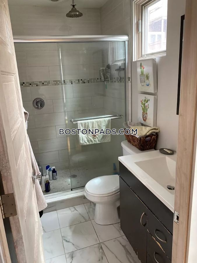 4 bed, 2 bath apartment for rent at 44 Saint Margaret Unit 3, Dorchester — photo 5 of 9