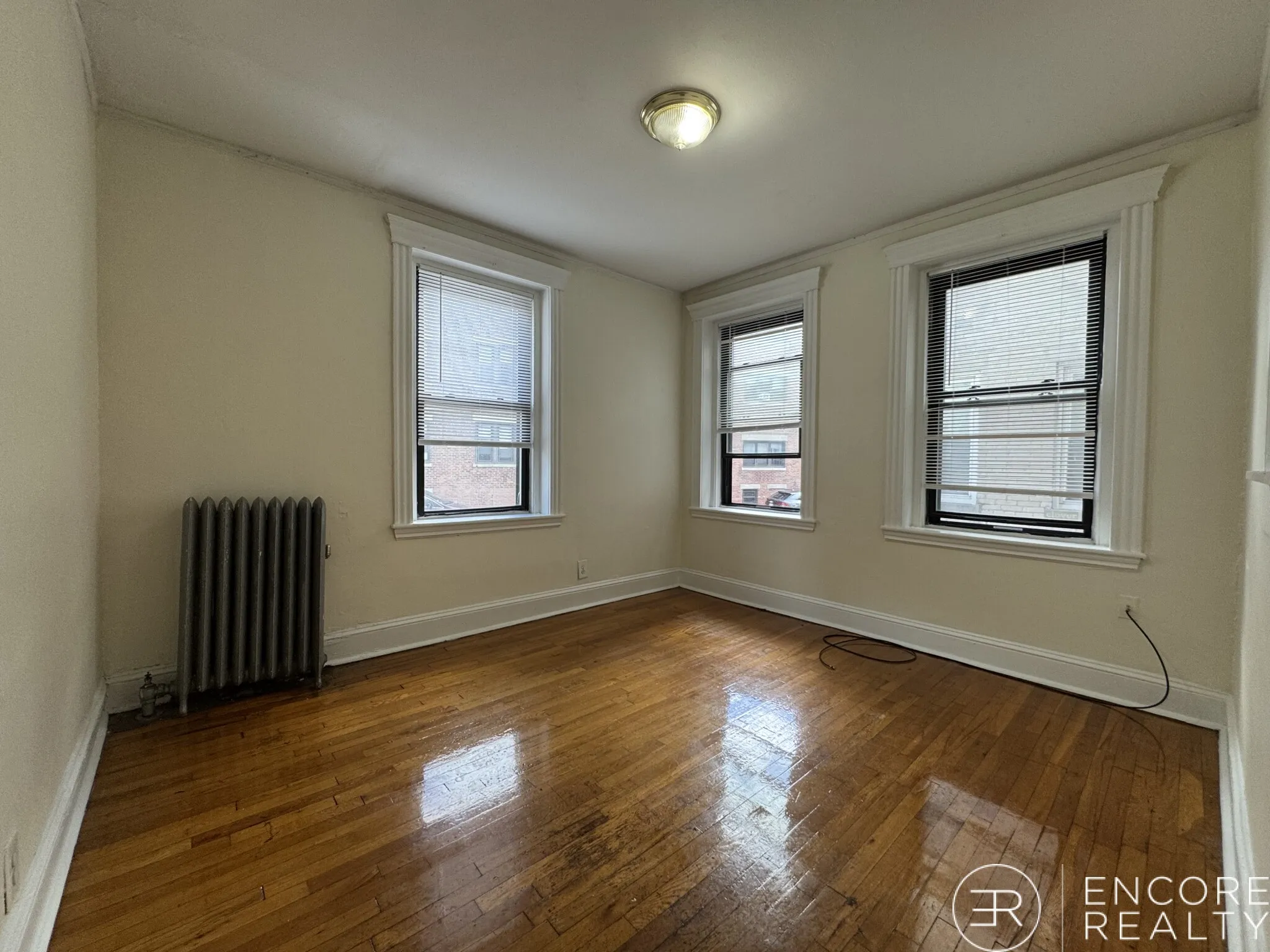 364 Riverway, Mission Hill