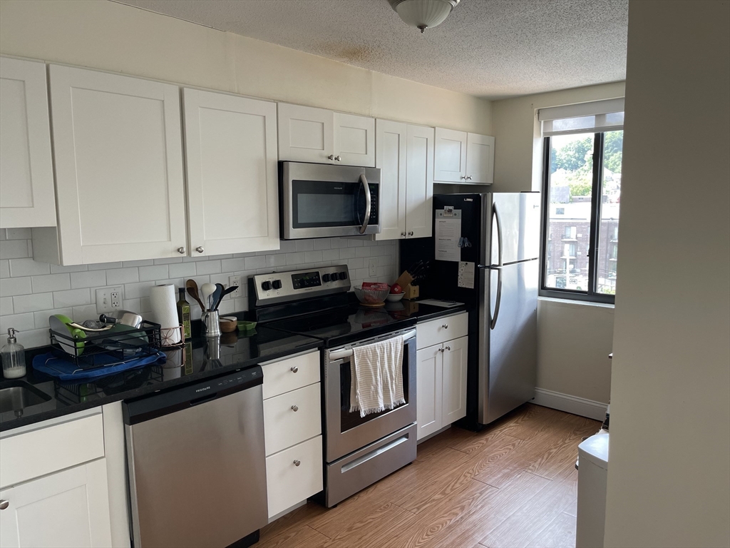 109–111 Tremont St, Brighton