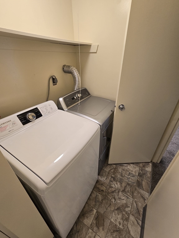 3 Post Oak Ln, Natick