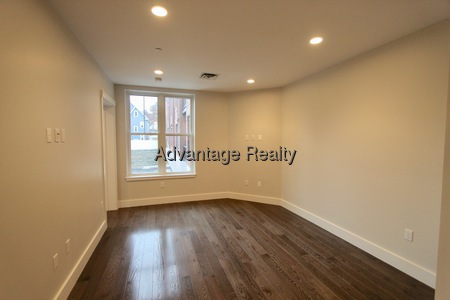 434 Mcgrath Highway, Prospect Hill