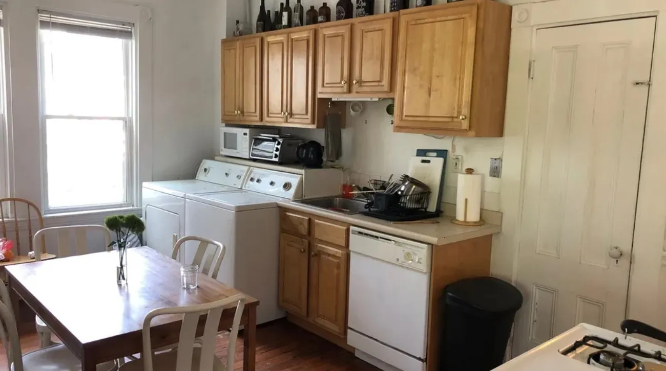 268 Broadway, The Port