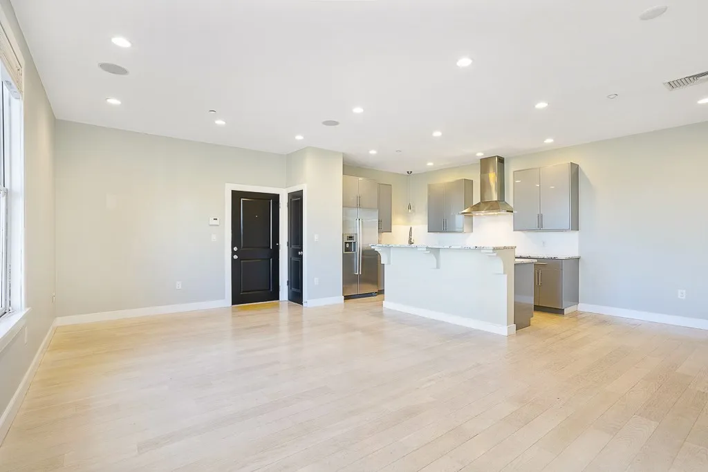 45 Vinton St, South Boston