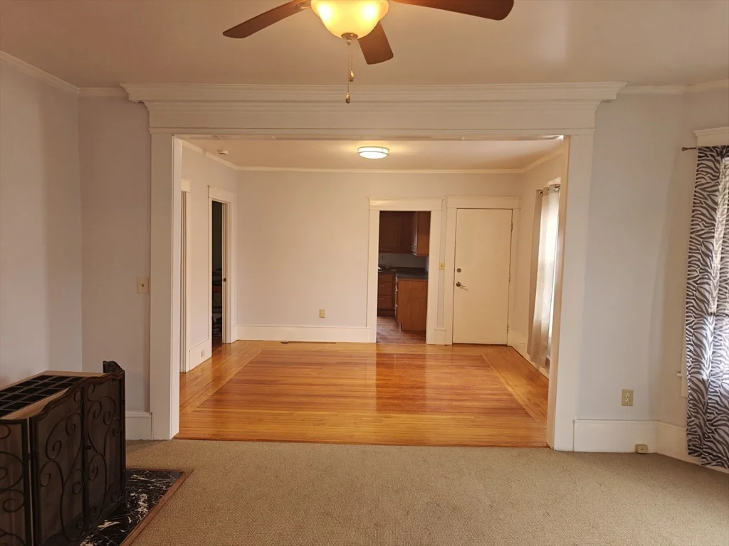 452 Osborn St, Fall River