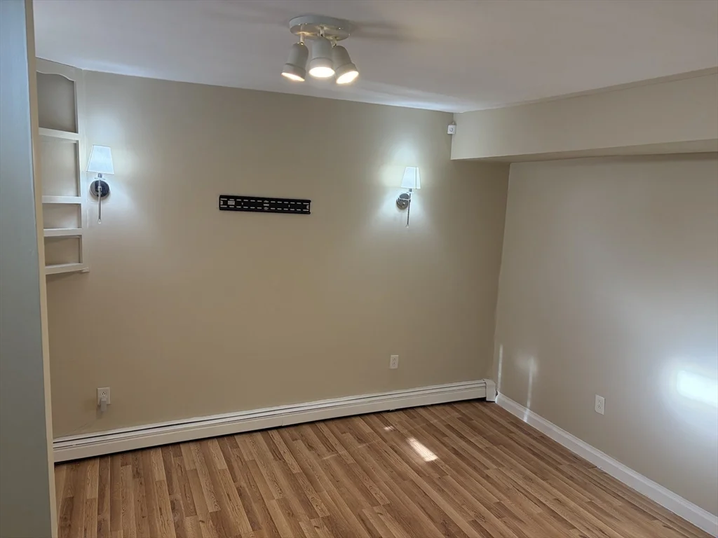 36 Cork, Lowell