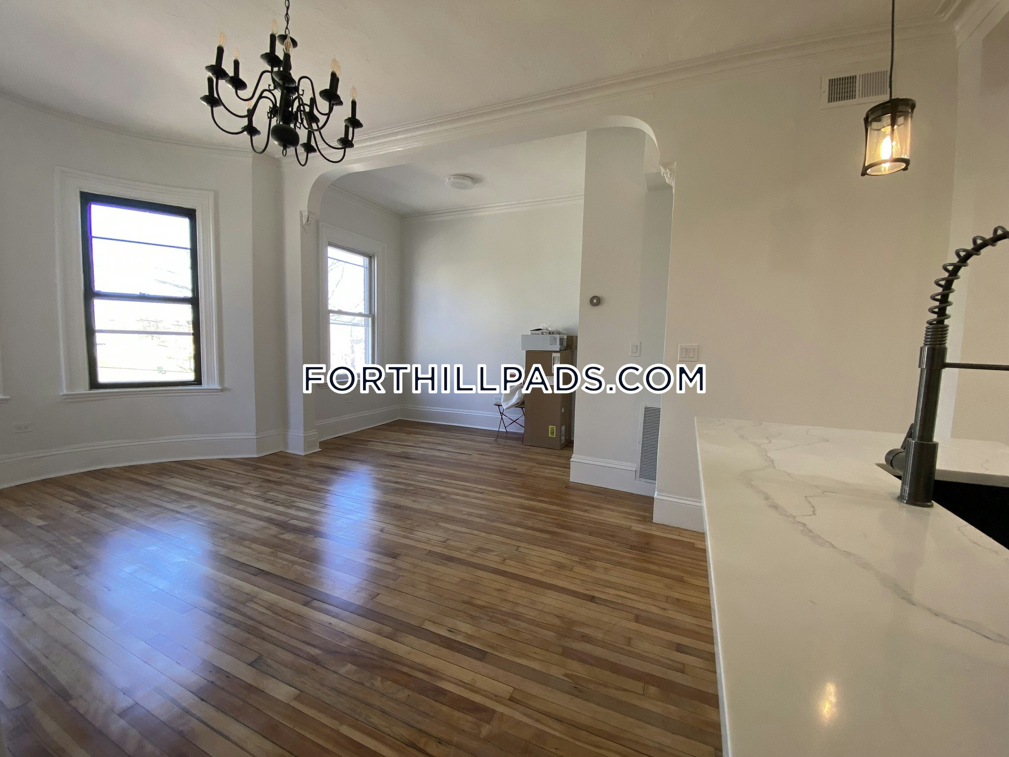 3 bed, 3 bath apartment for rent at 22 Cedar St Unit 2, Roxbury — photo 35 of 40