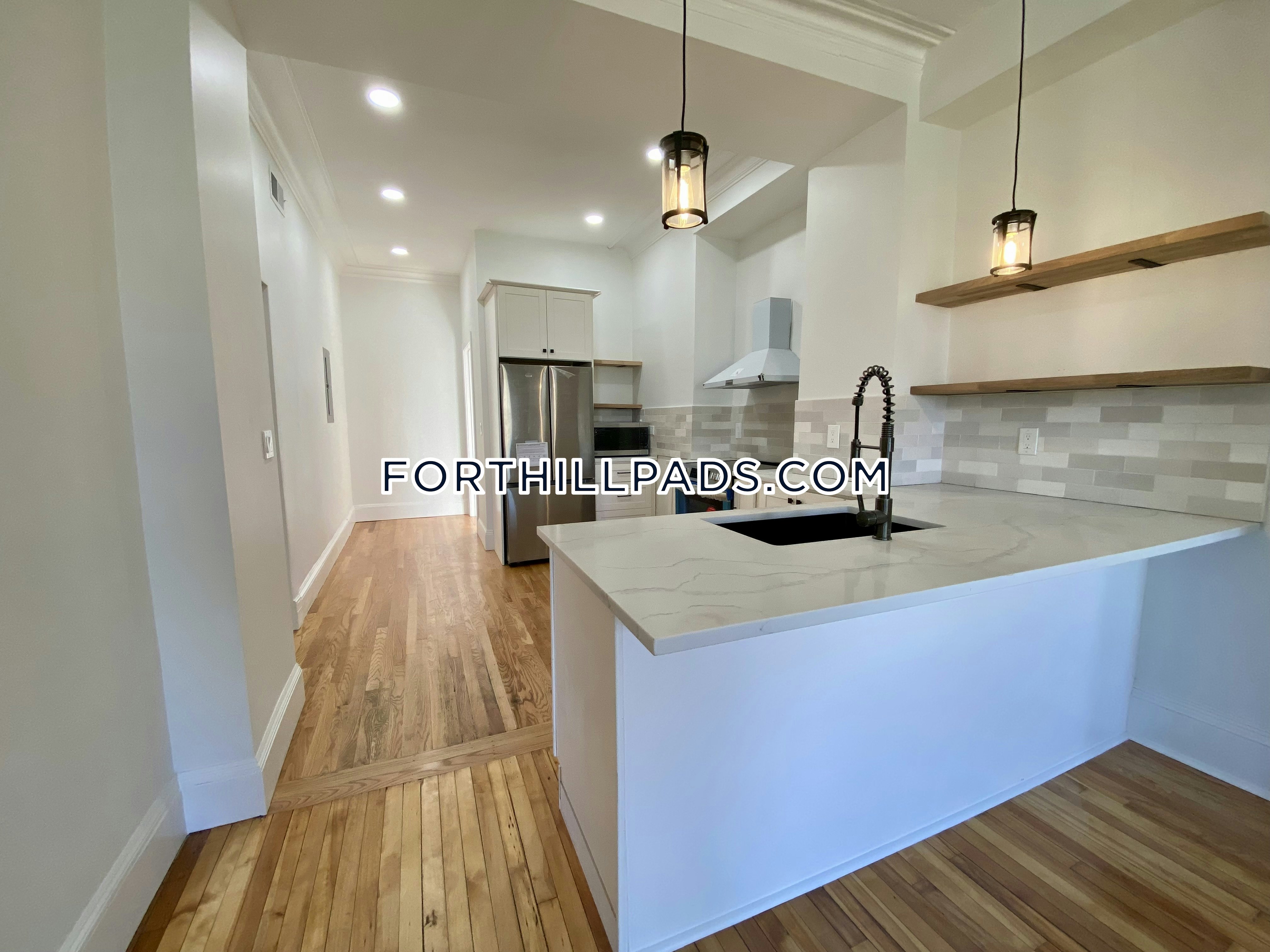 3 bed, 3 bath apartment for rent at 22 Cedar St Unit 2, Roxbury — photo 1 of 40
