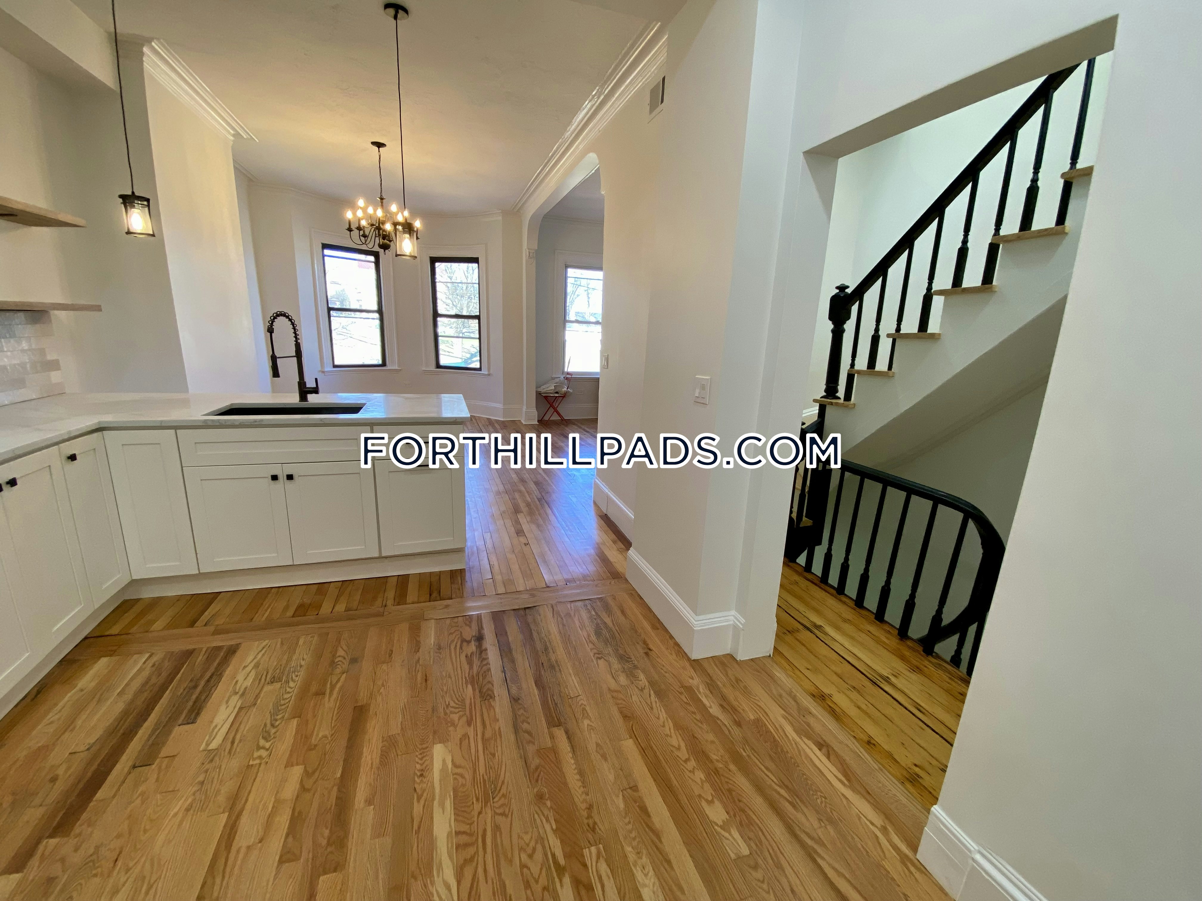 3 bed, 3 bath apartment for rent at 22 Cedar St Unit 2, Roxbury — photo 8 of 40