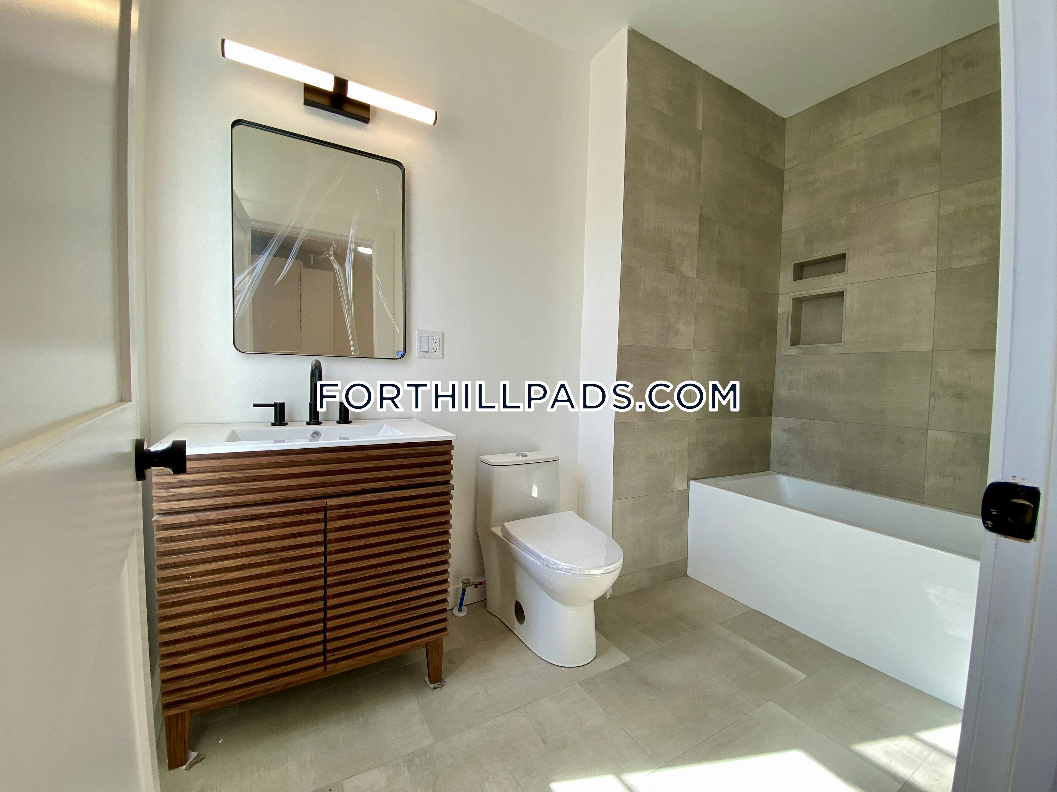 3 bed, 3 bath apartment for rent at 22 Cedar St Unit 2, Roxbury — photo 10 of 40