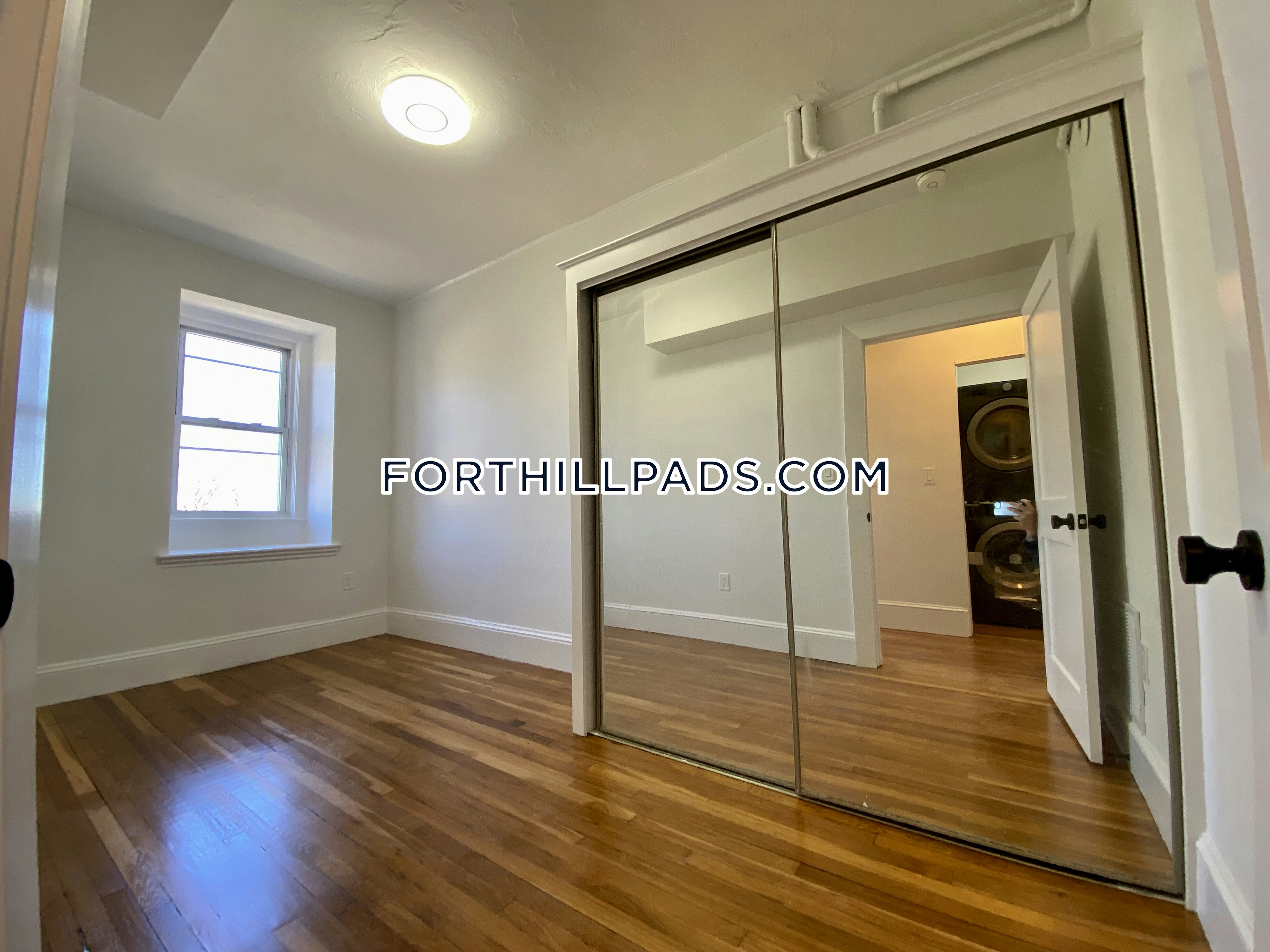 3 bed, 3 bath apartment for rent at 22 Cedar St Unit 2, Roxbury — photo 17 of 40