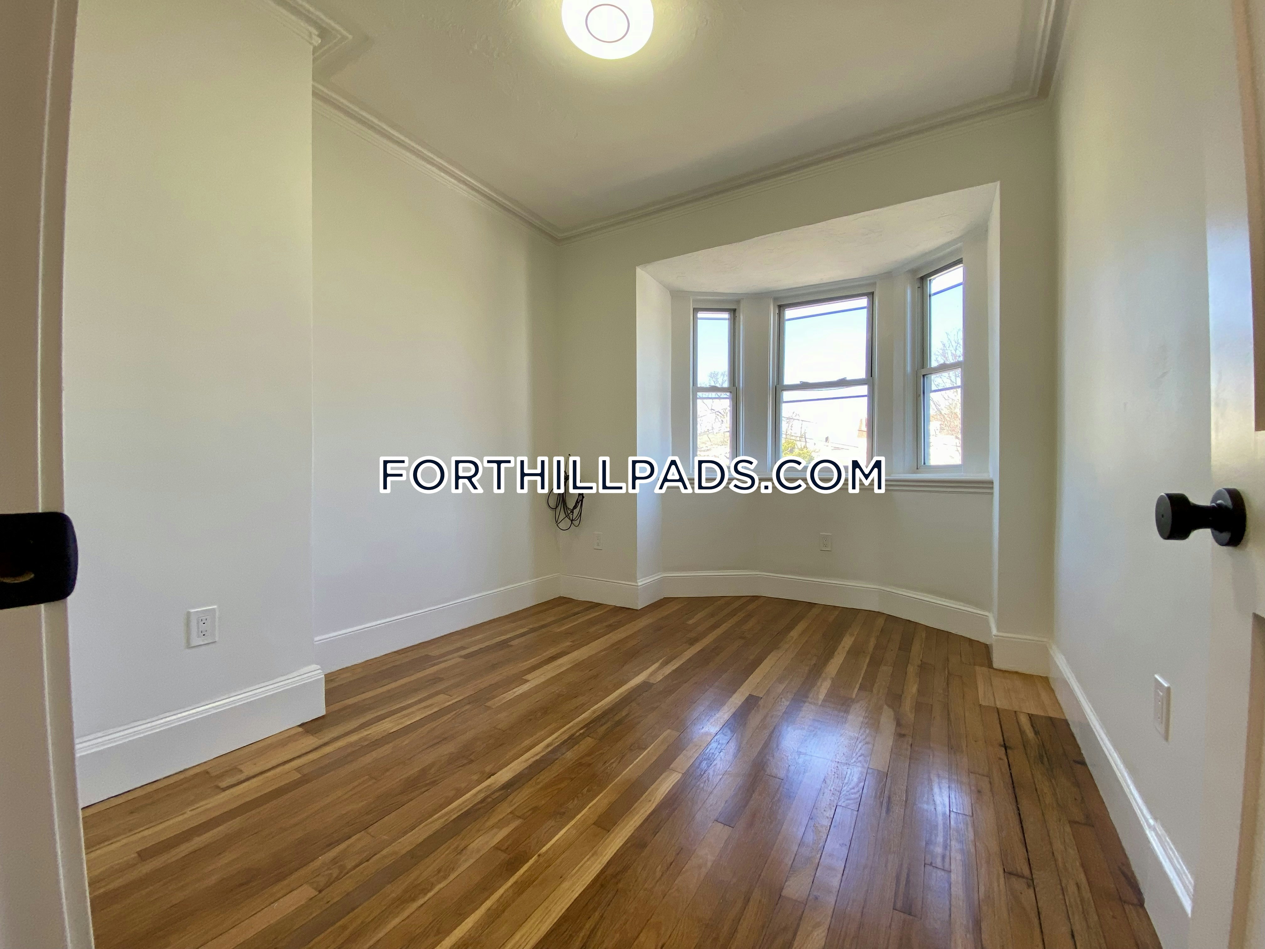 3 bed, 3 bath apartment for rent at 22 Cedar St Unit 2, Roxbury — photo 20 of 40