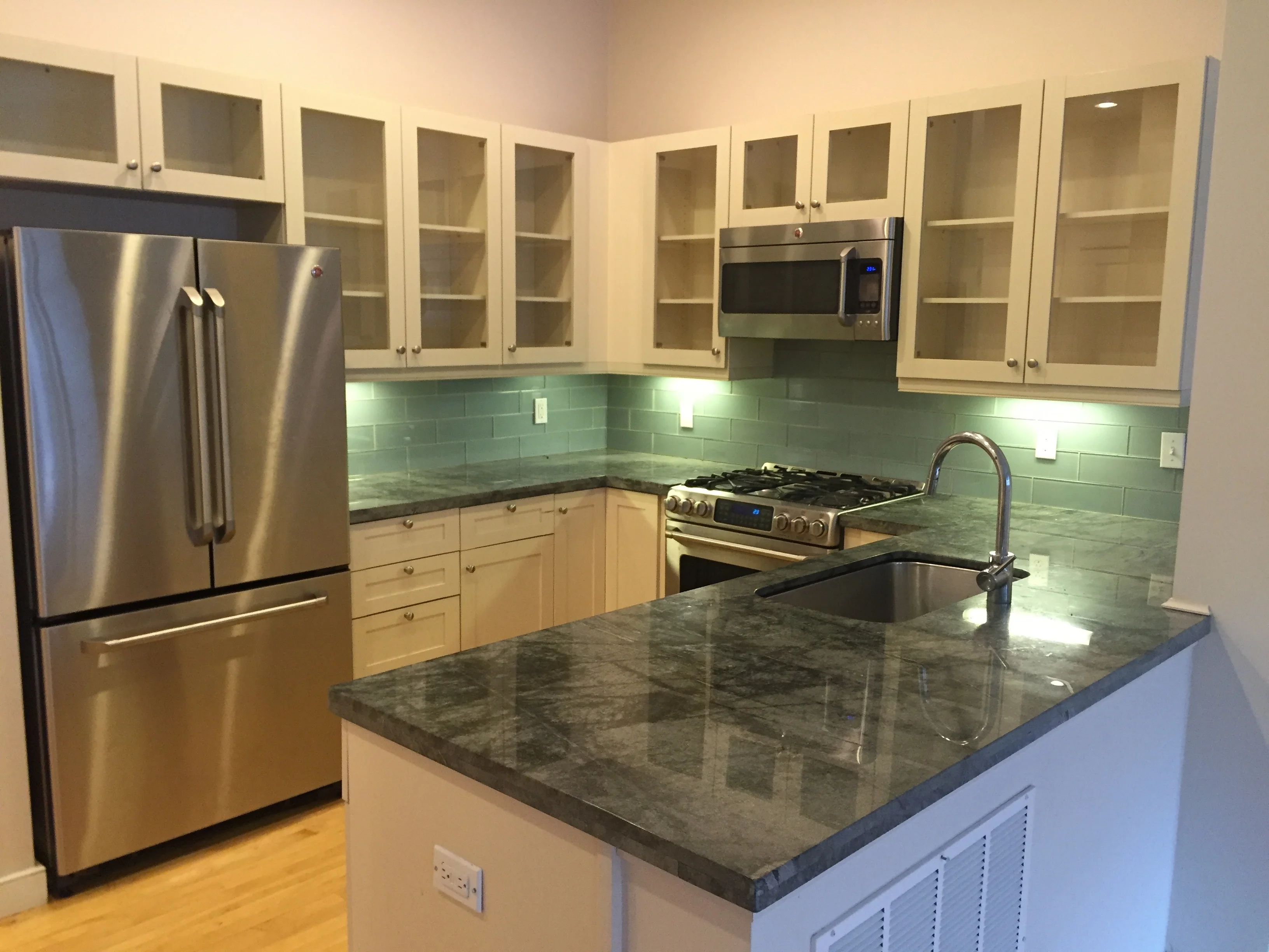 72 Hamilton St, Cambridgeport