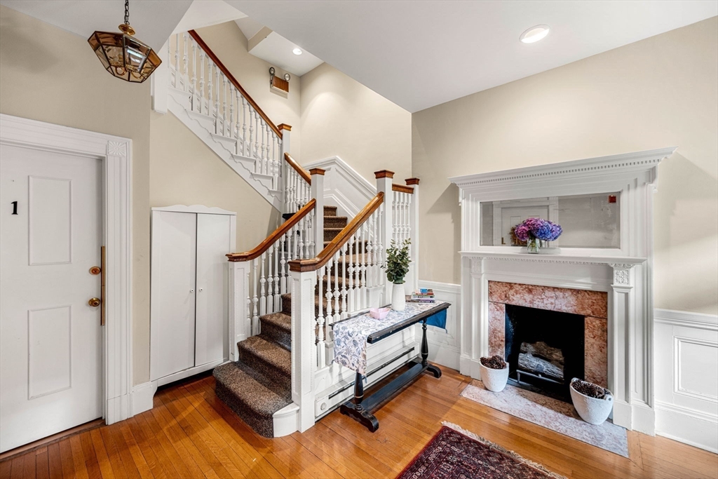 12 Keswick St, Fenway