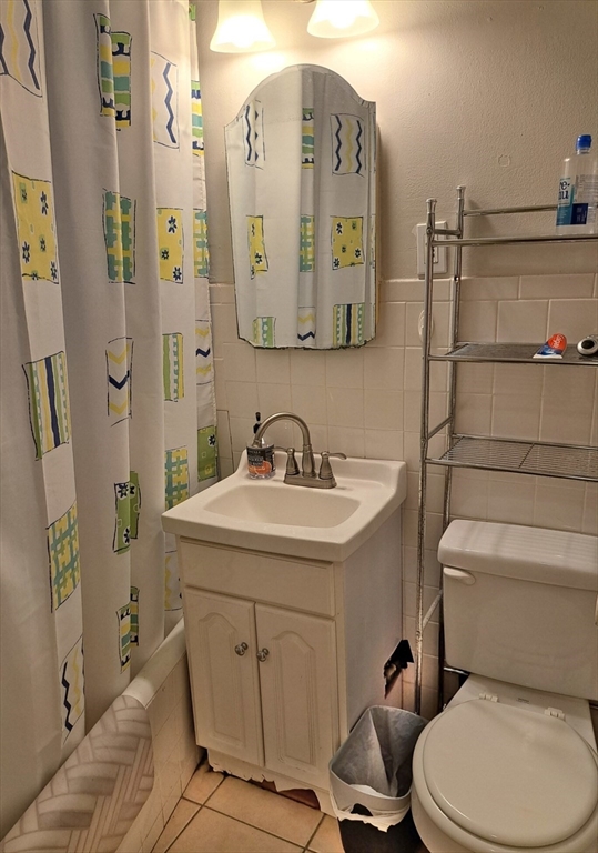 64 Queensberry St, Fenway